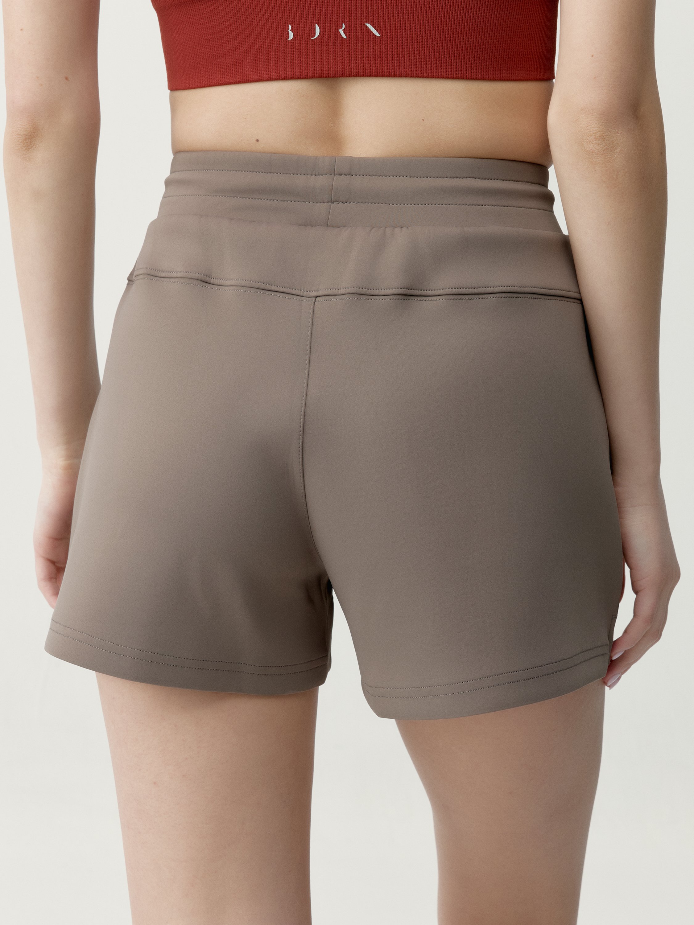 Short Regular Performance Leggings | Brown BORN Women