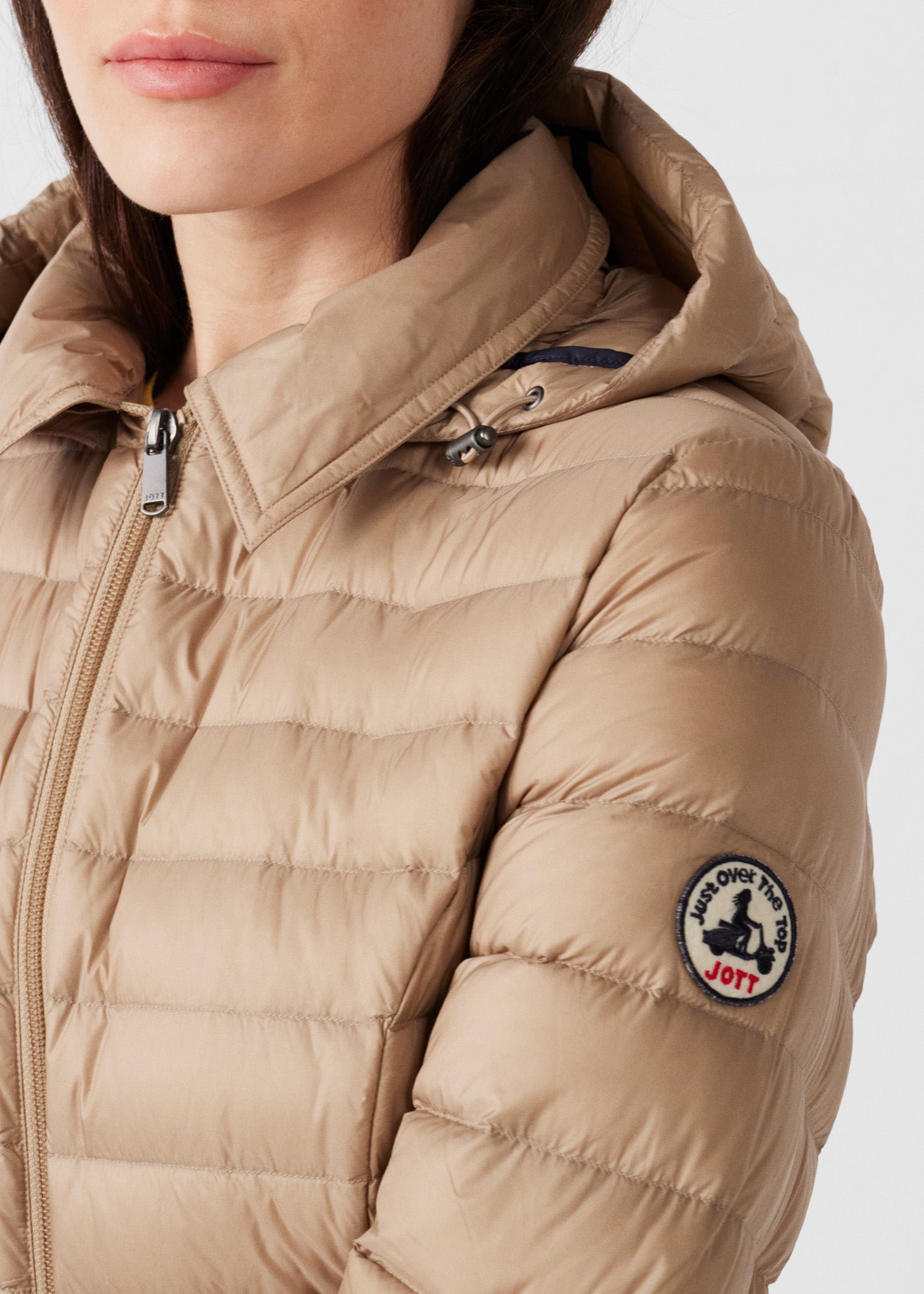 Mid-length hooded puffer jacket nour 2.0 JOTT Beige