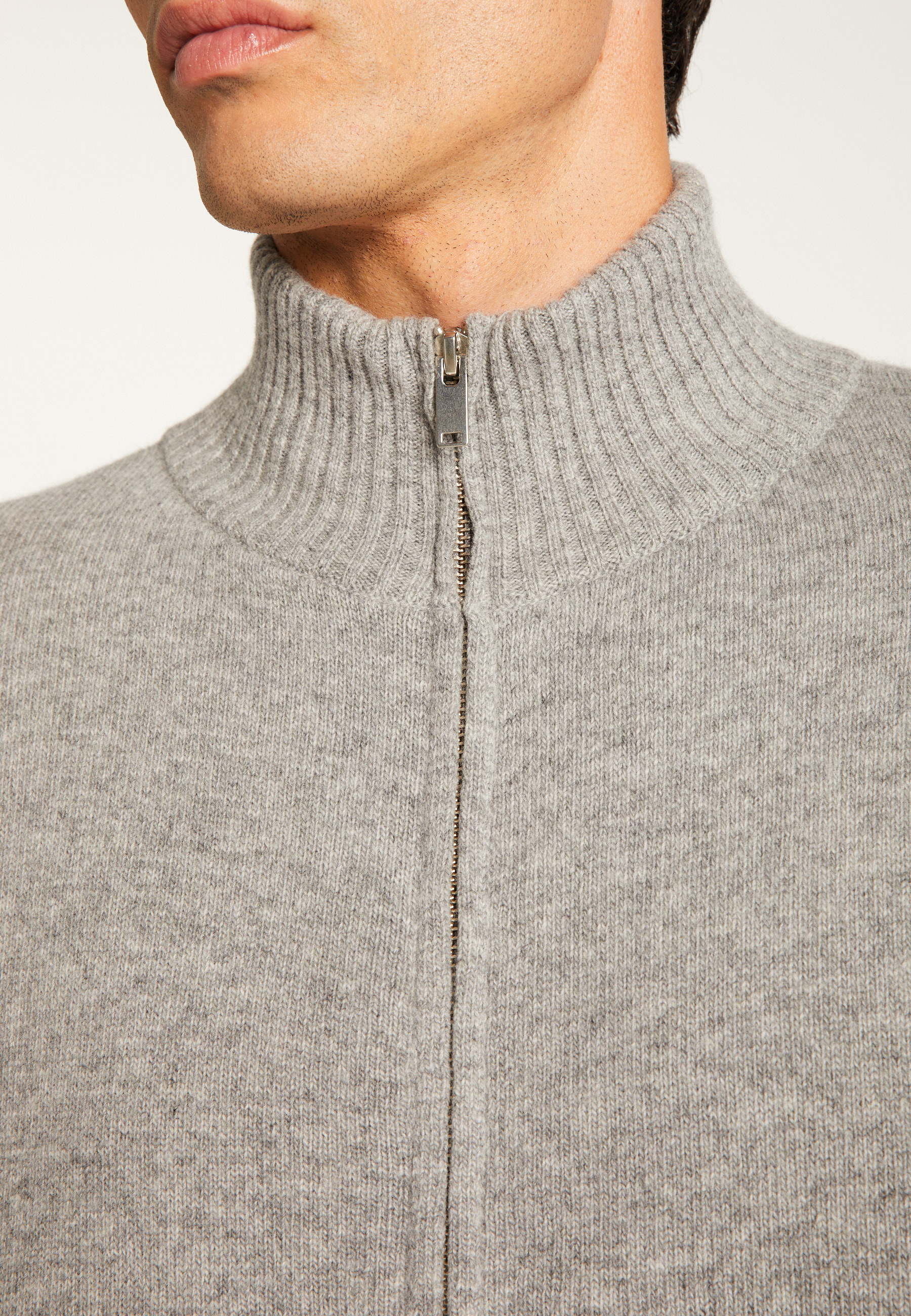Dual-material wool cardigan MAISON MONTAGUT Grey