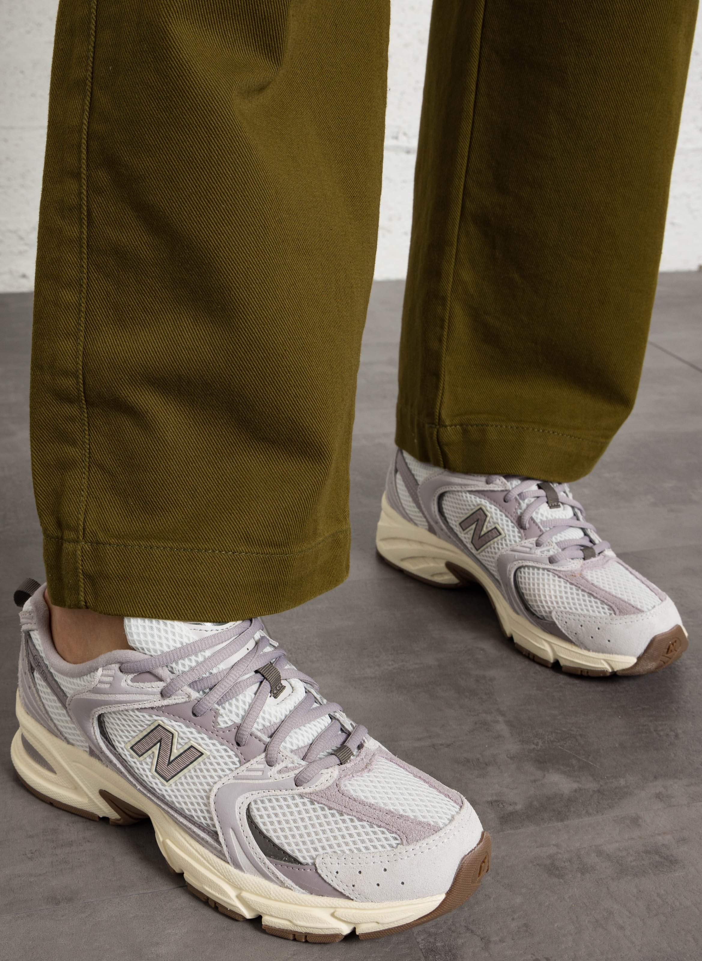 Baskets basses NEW BALANCE Gris