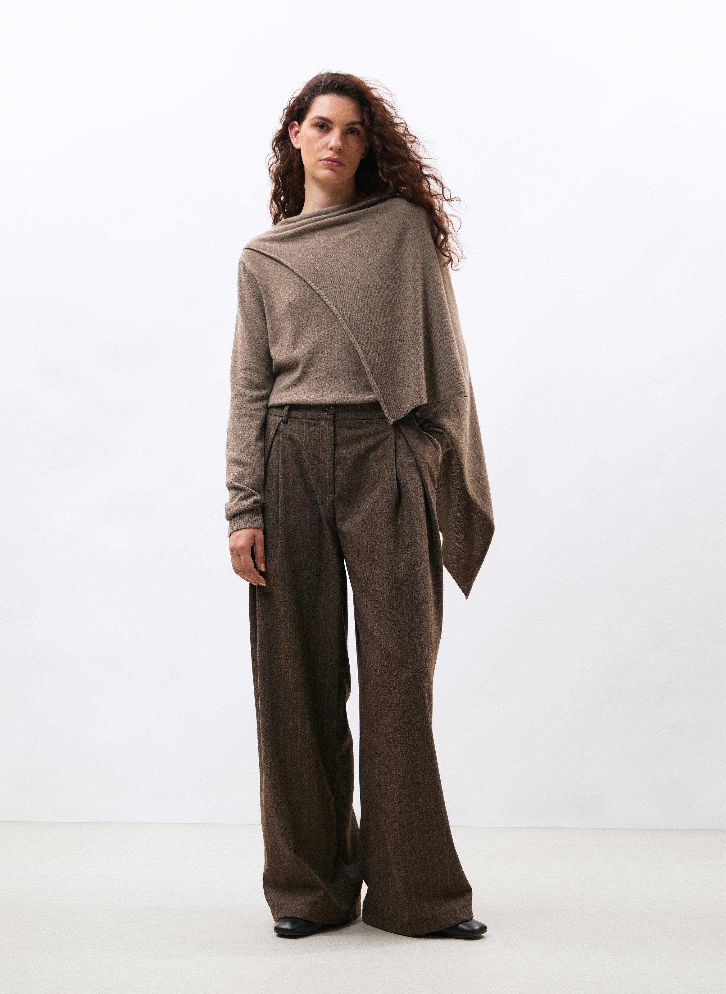 Weite Taillenhose HUMILITY Braun