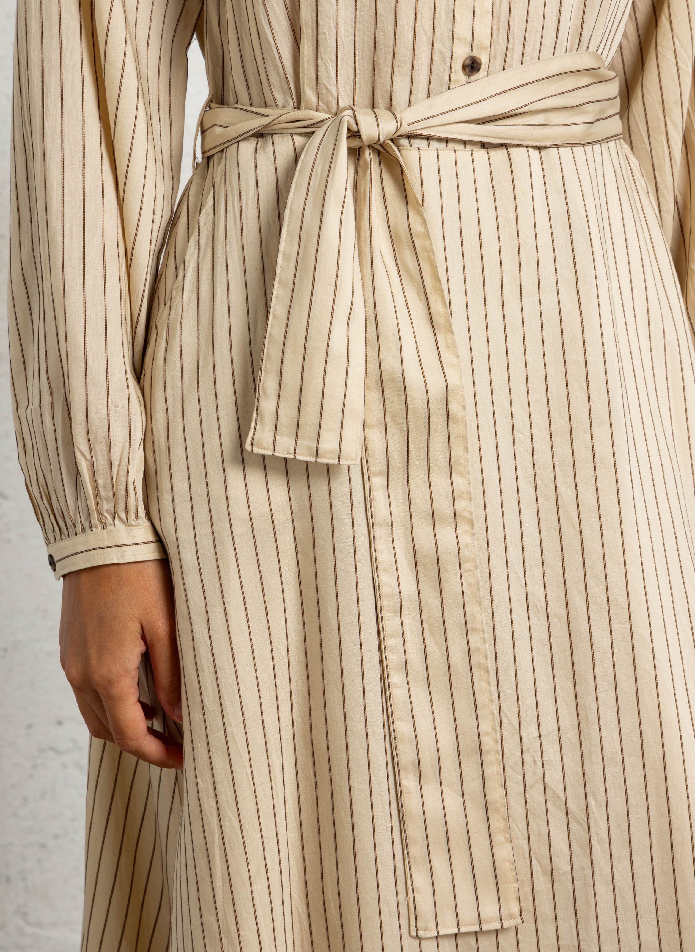 Robe cintrée col classique à rayures DIEGA Beige