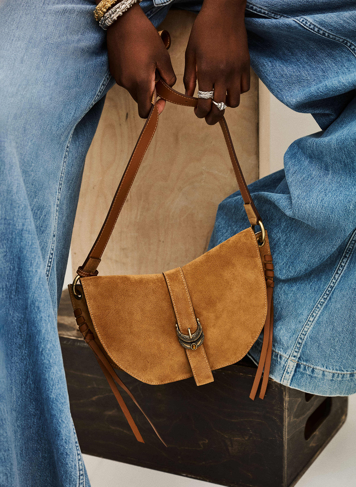 Sac bandoulière demi-lune en cuir BA&SH Marron