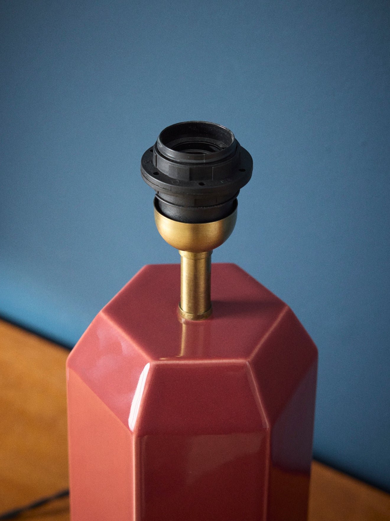 Ceramic lamp base - large victory model CYRILLUS Orange