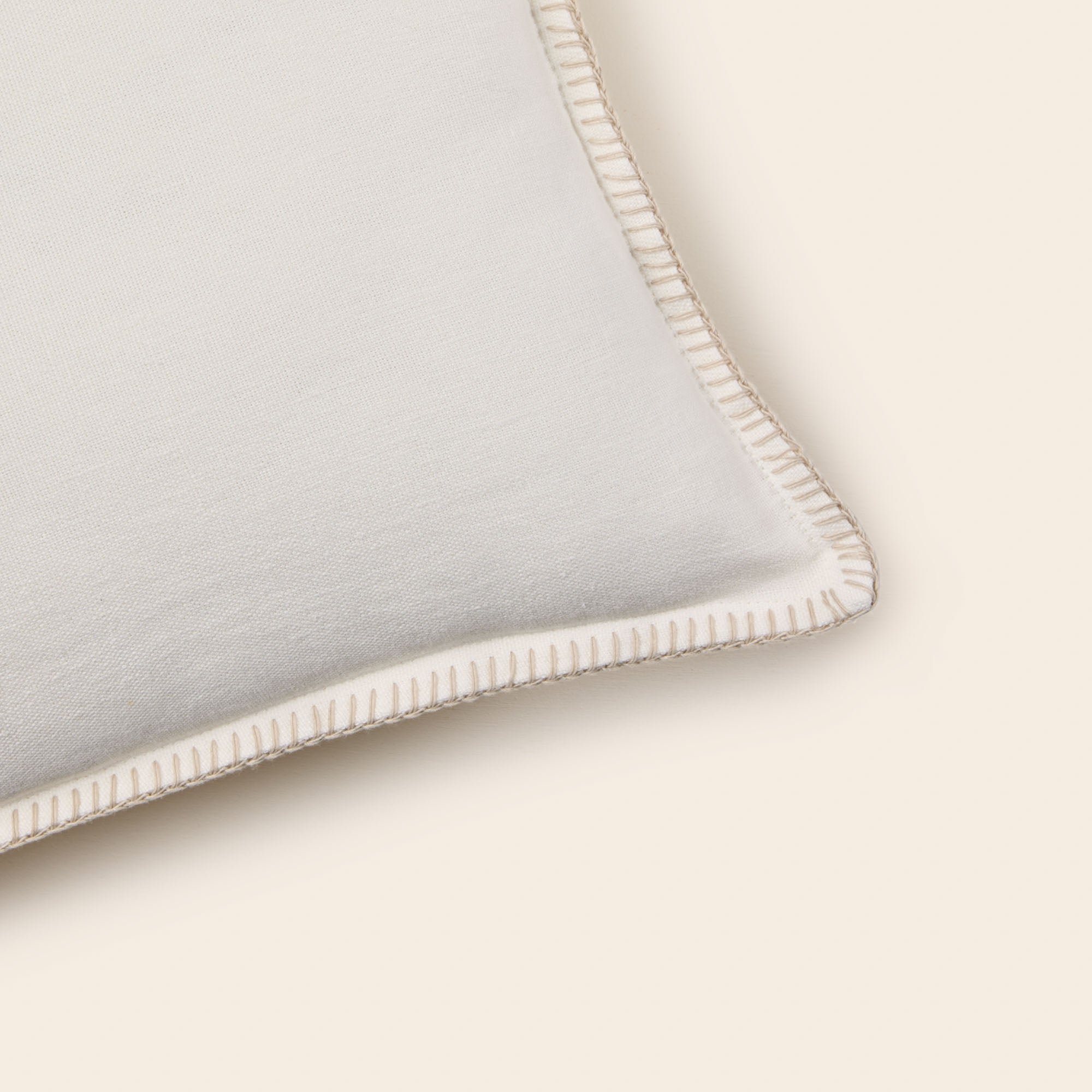 Madura - Nino cushion cover in green 50x50 cm MADURA White