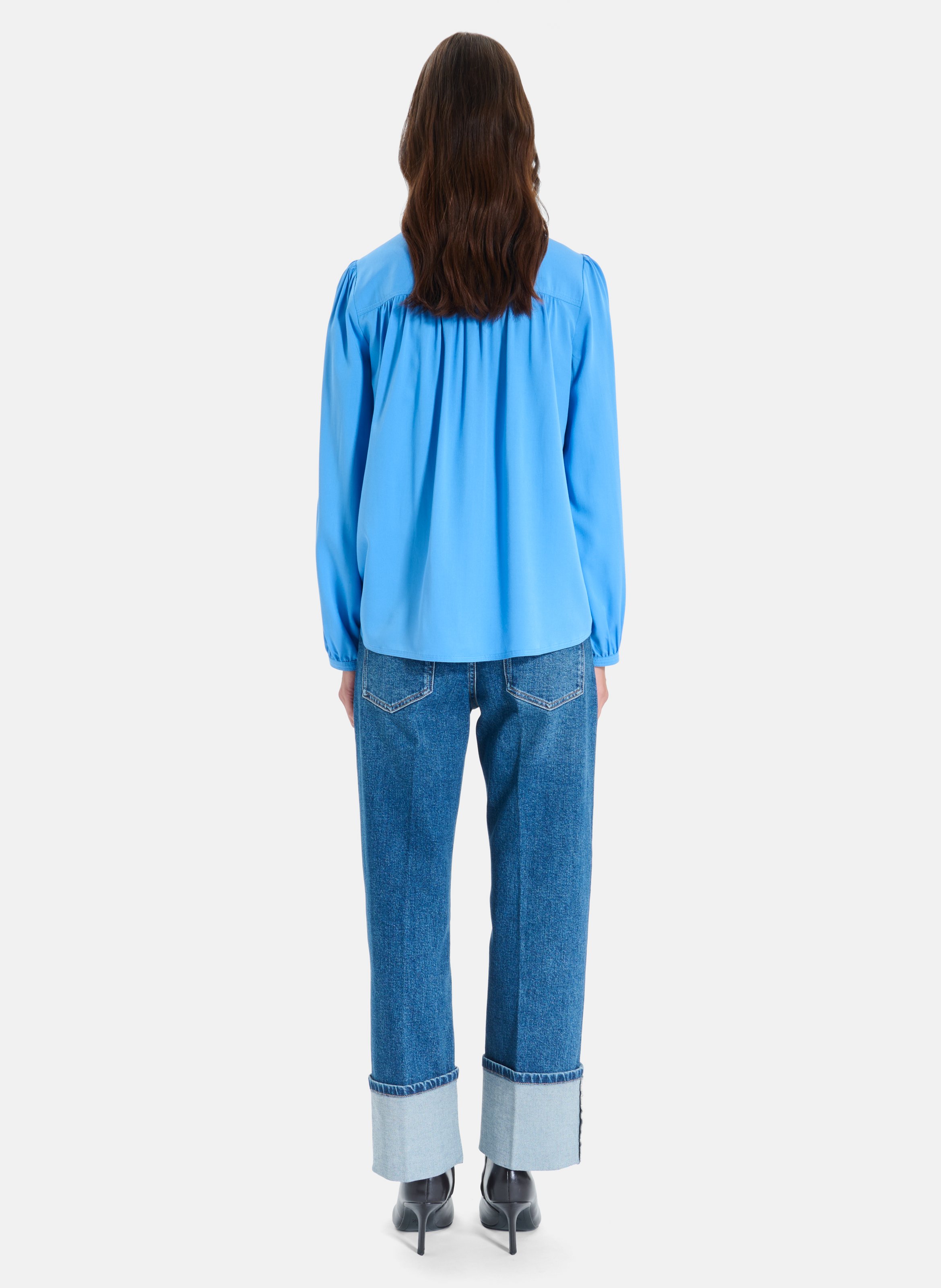 Loose, fluid blouse with a round neck ZAPA Blue