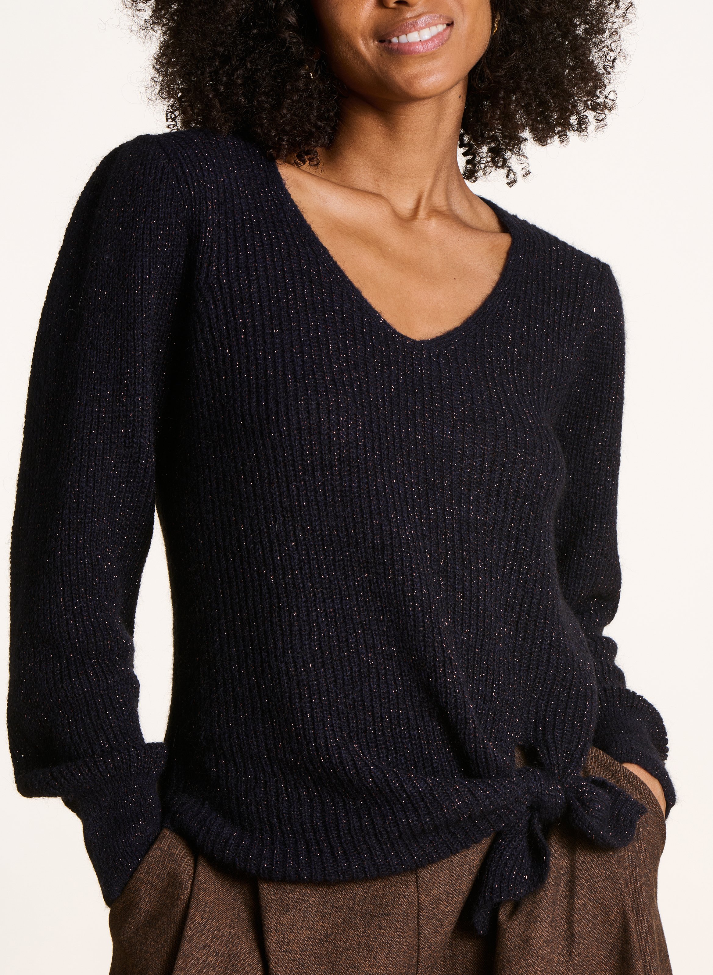 Rechte, gebreide trui met V-hals en glansdraad LA FEE MARABOUTEE Veelkleurig