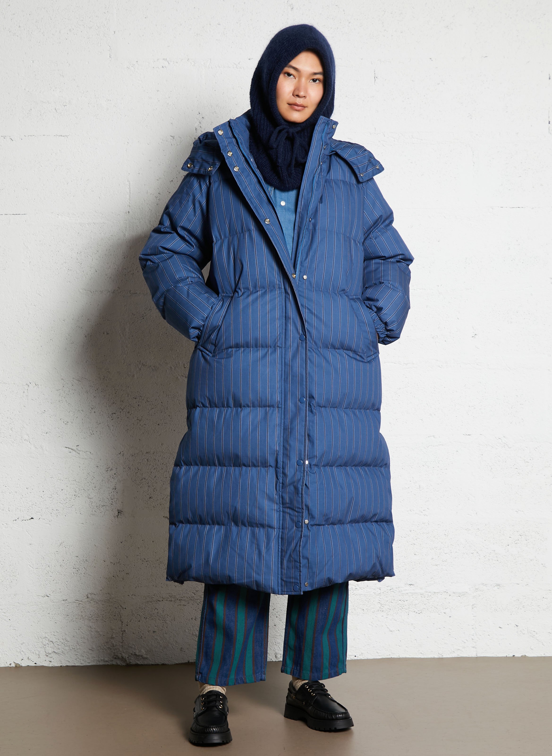 Doudoune à capuche oversize en coton THE TINY BIG SISTER Bleu