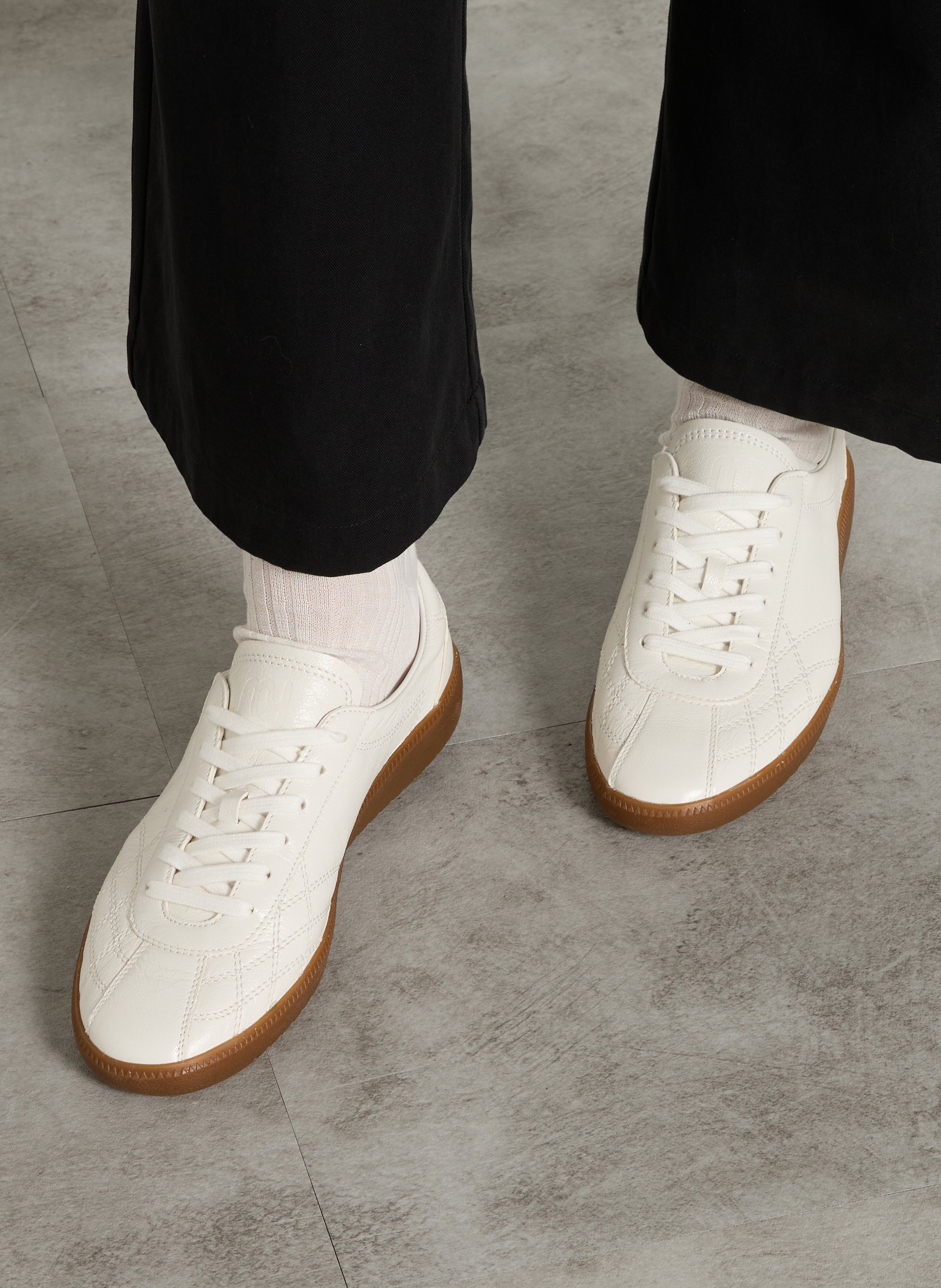 Baskets basses en cuir MELLOW YELLOW Beige