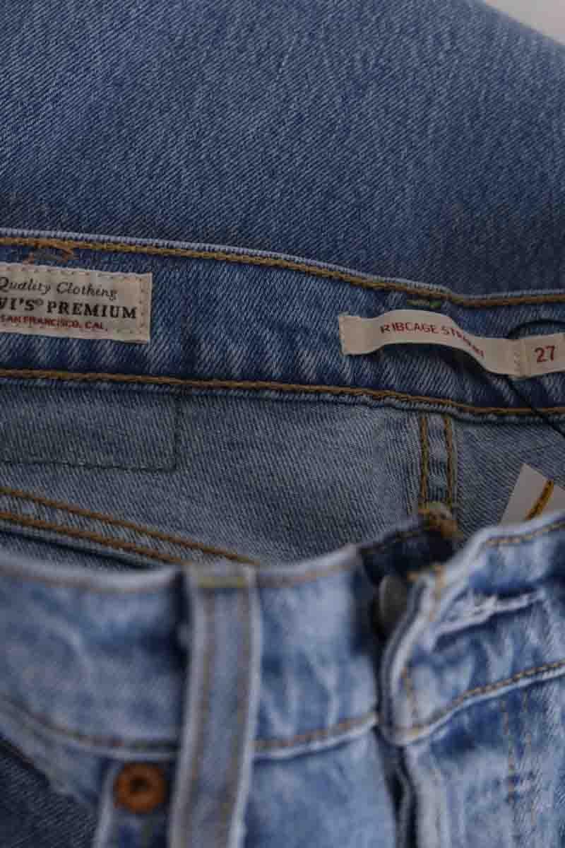 - Straight-leg jeans
- 5 pockets
- Straight cut
- Faded effect LEVI'S - Seconde main Blue