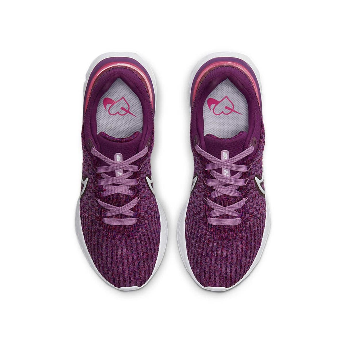 Trainers NIKE Purple