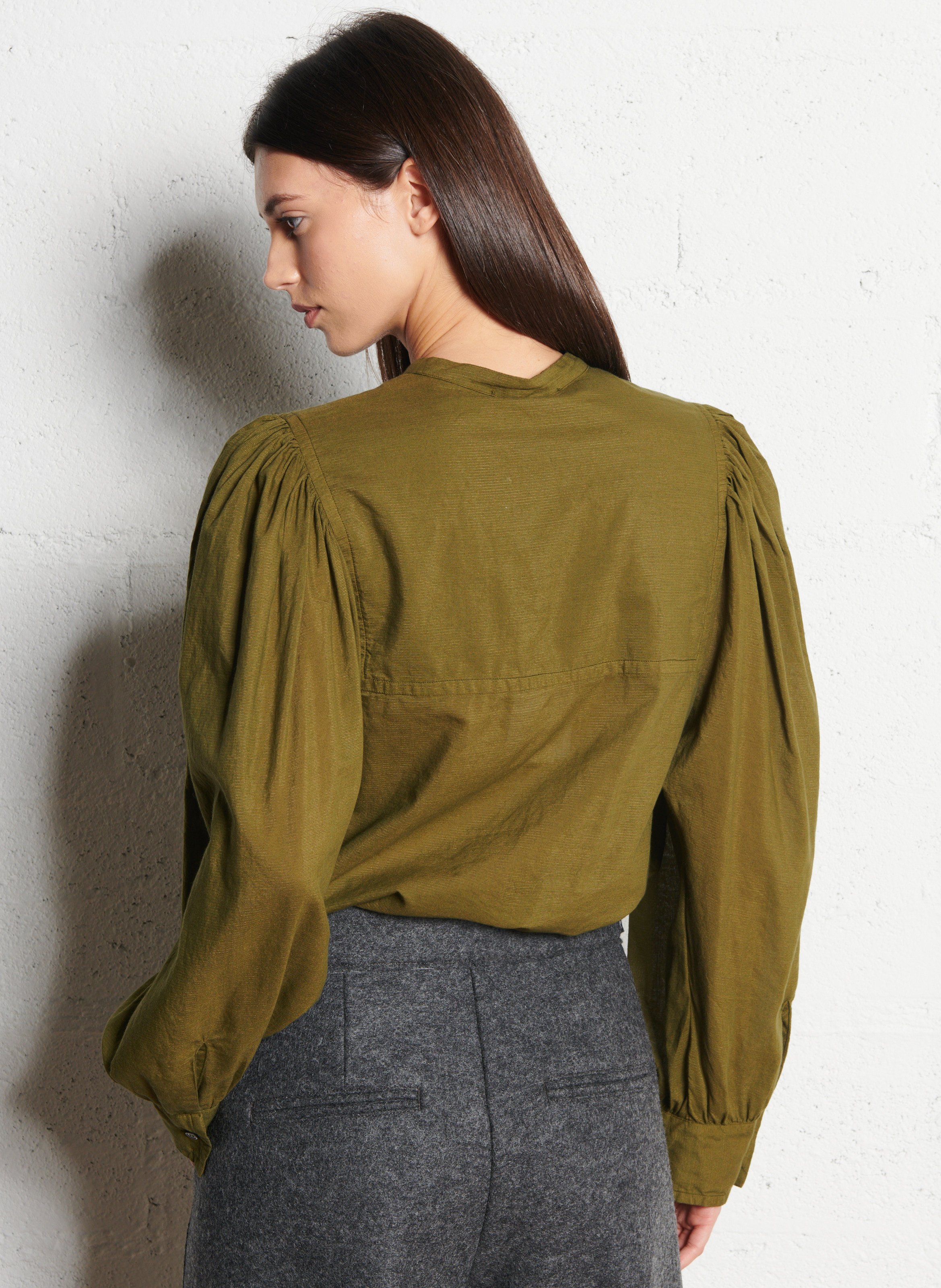 Round neck straight blouse in cotton and silk blend POMANDERE Green