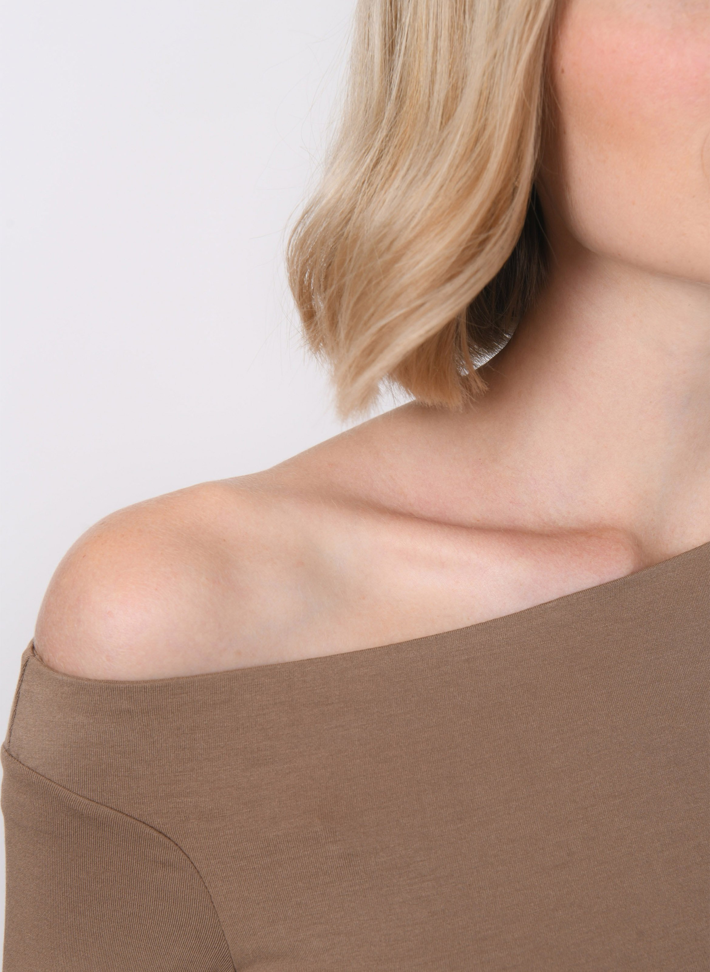 Top met boothals en ruches KOOKAI Beige