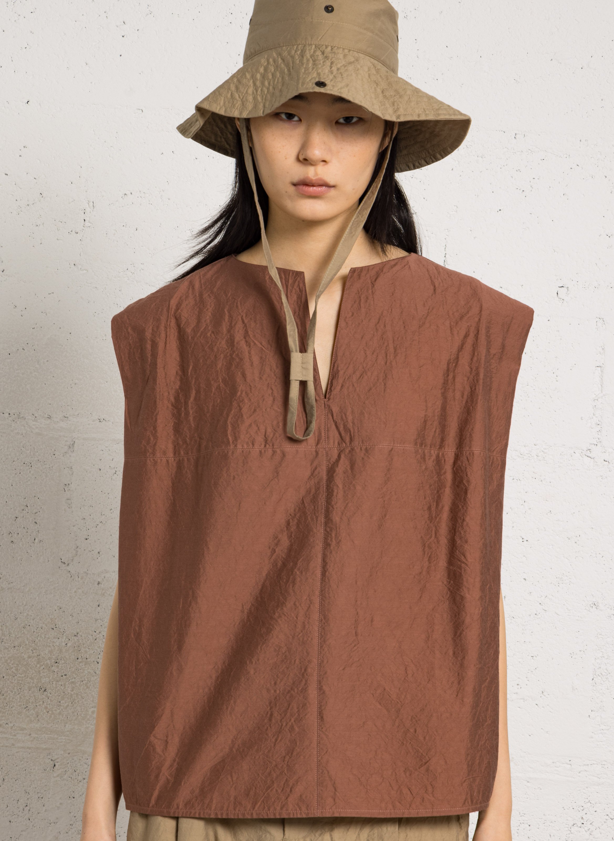 Oversized top in blended organic cotton. SOEUR