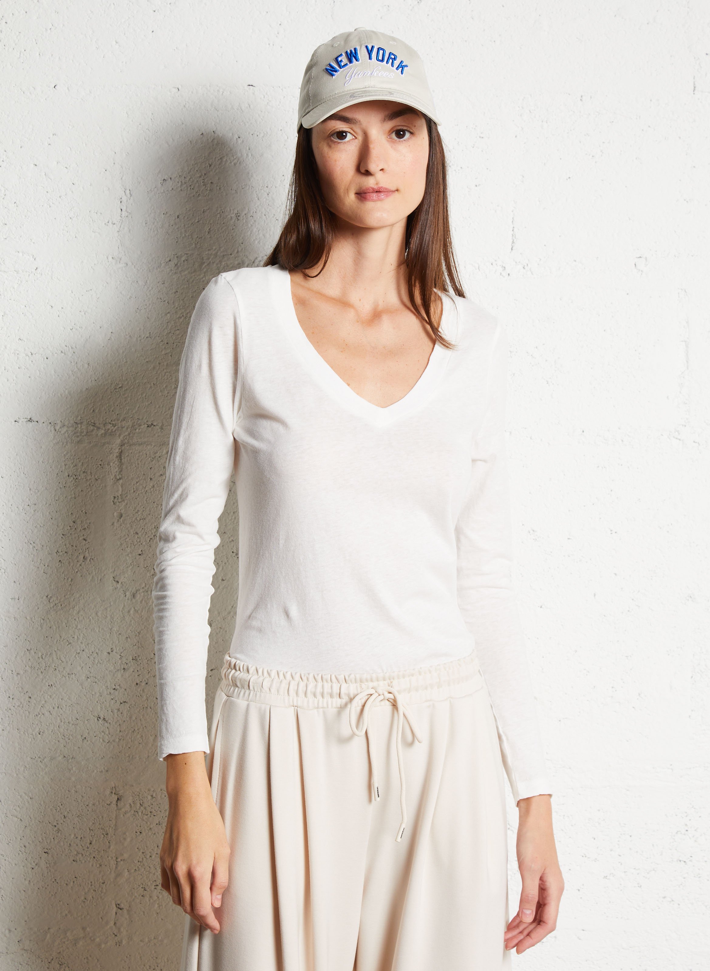 Straight cotton V-neck T-shirt AMERICAN VINTAGE White