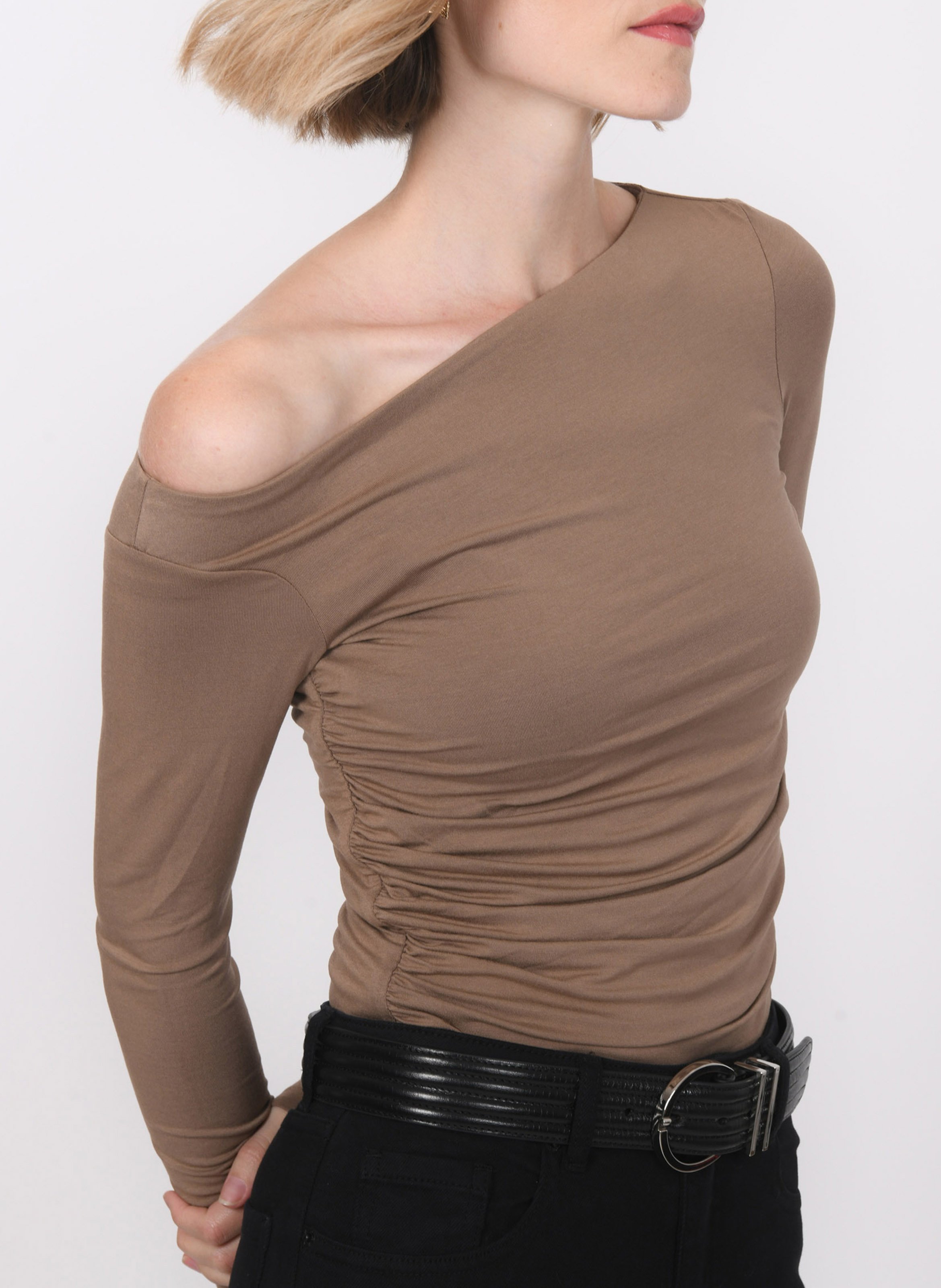 Top met boothals en ruches KOOKAI Beige