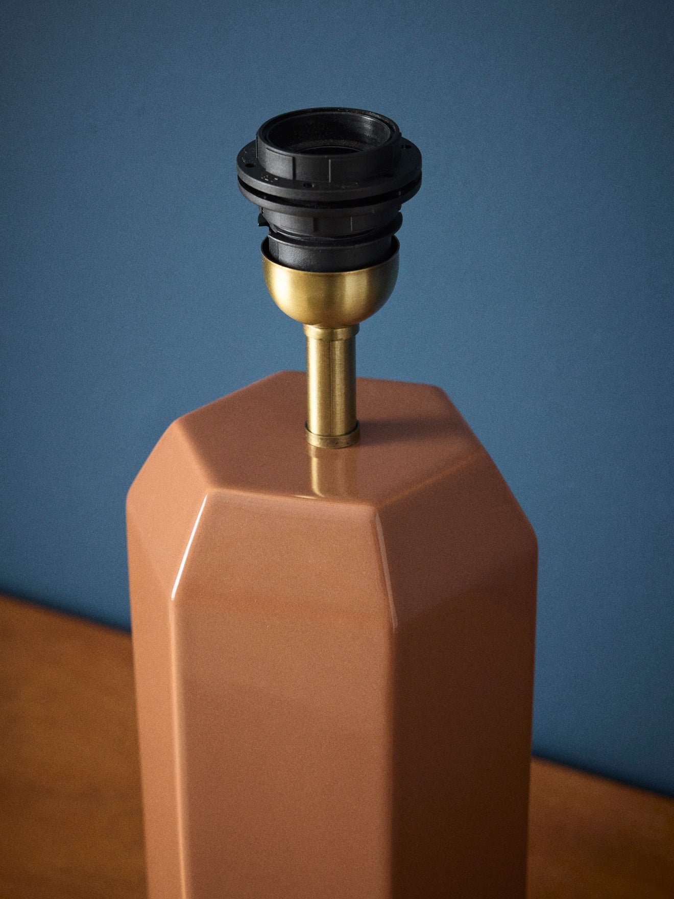 Ceramic lamp base - large victory model CYRILLUS Brown