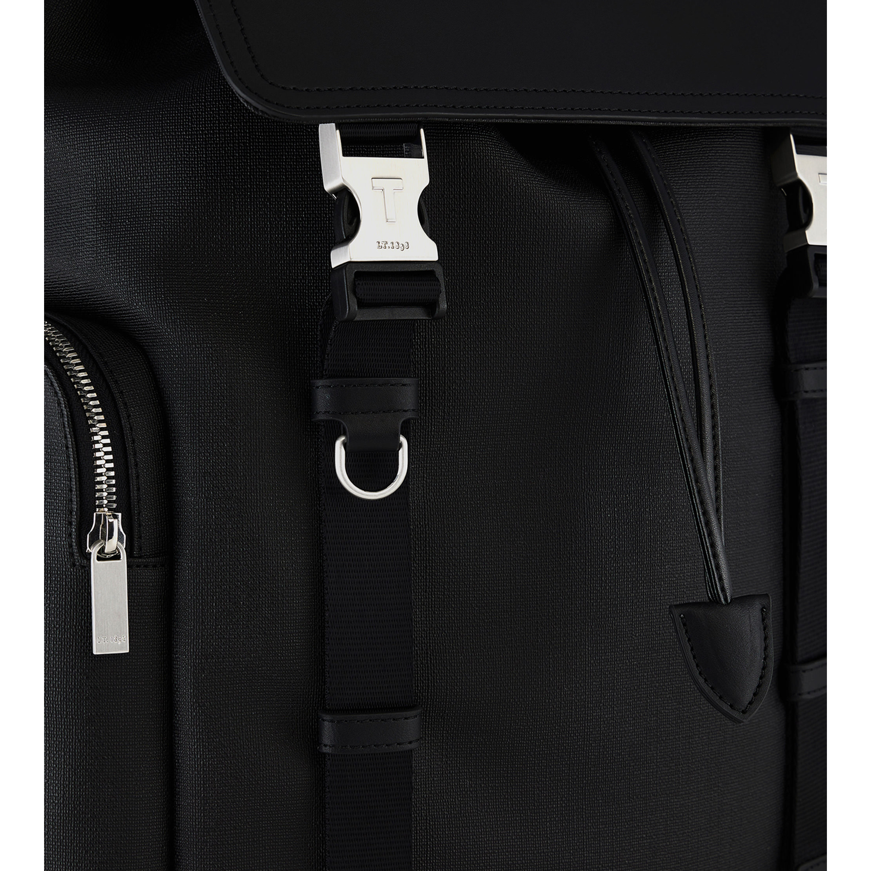 Rugzak met dubbel materiaal en klep LE TANNEUR Zwart