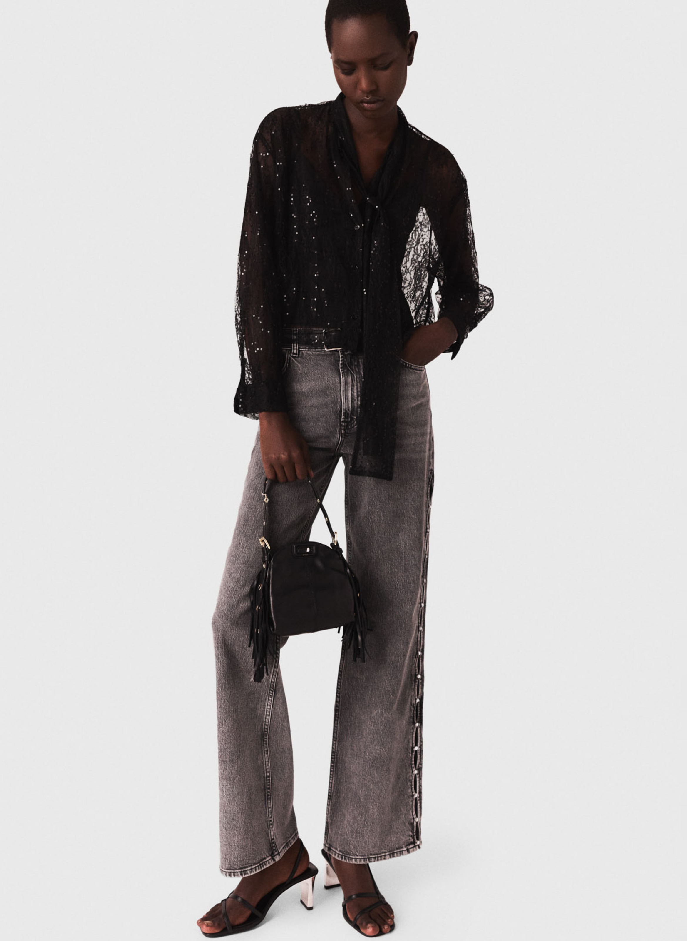 Chemise droite col lavallière à dentelle MAJE Noir