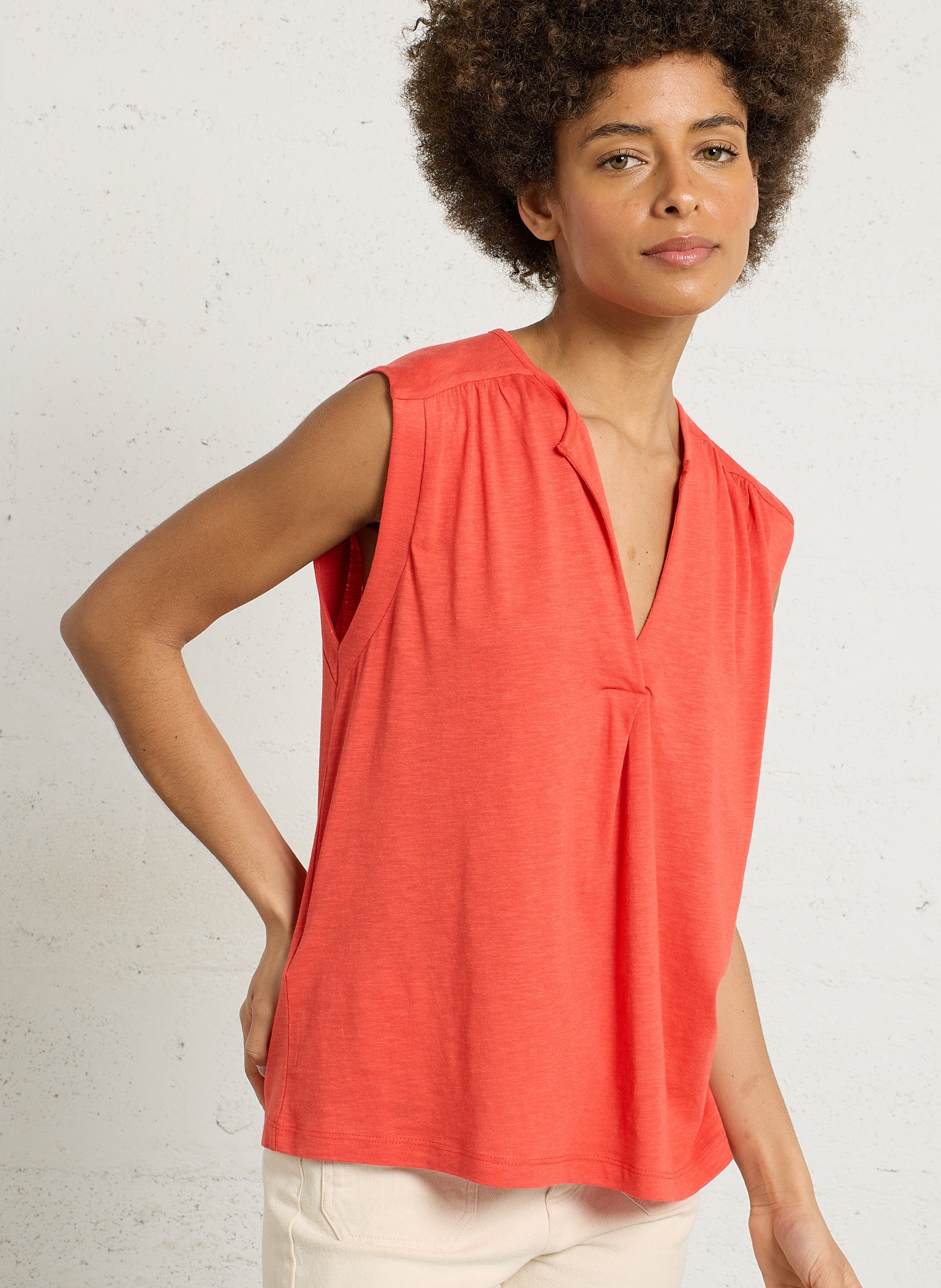 Tee-shirt ample col V en coton mélangé SUD EXPRESS