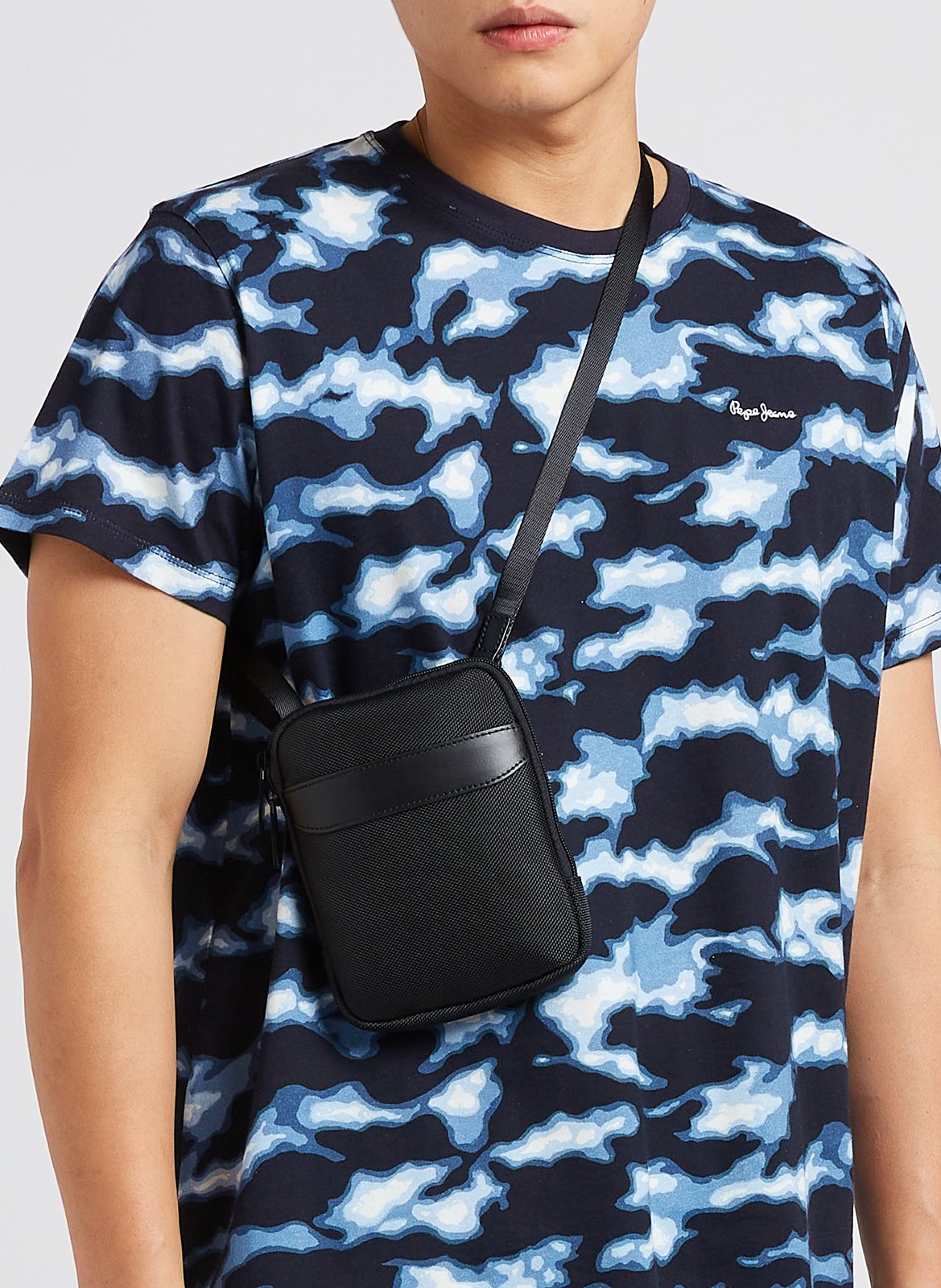 Strukturierte Umhängetasche SAISON 1865 Schwarz