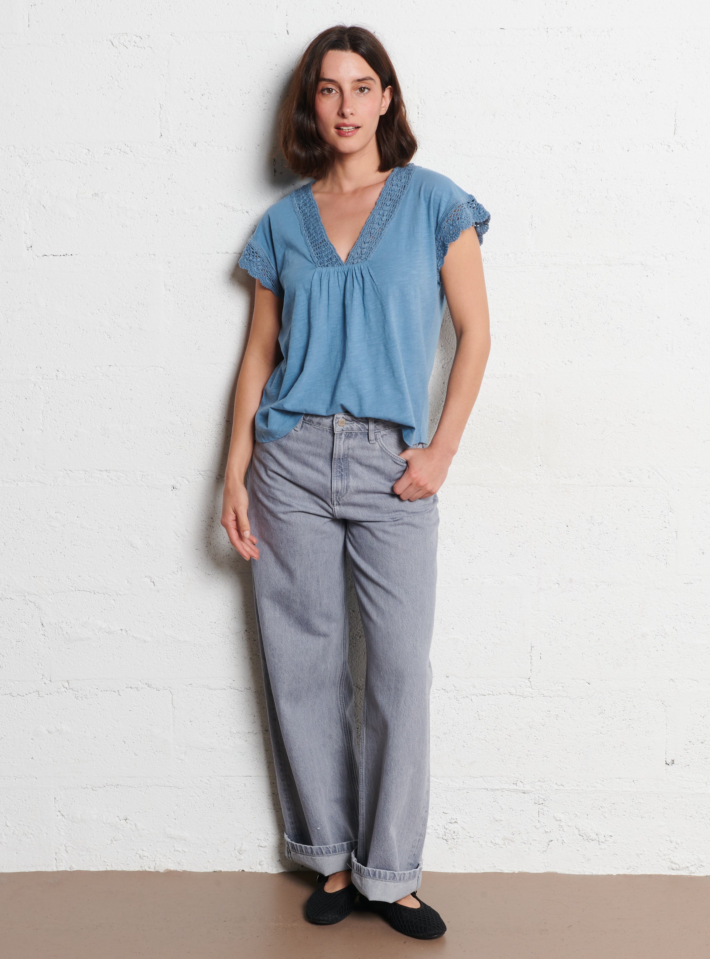 Plain straight T-shirt with cotton embroideries MAISON 123 Blue