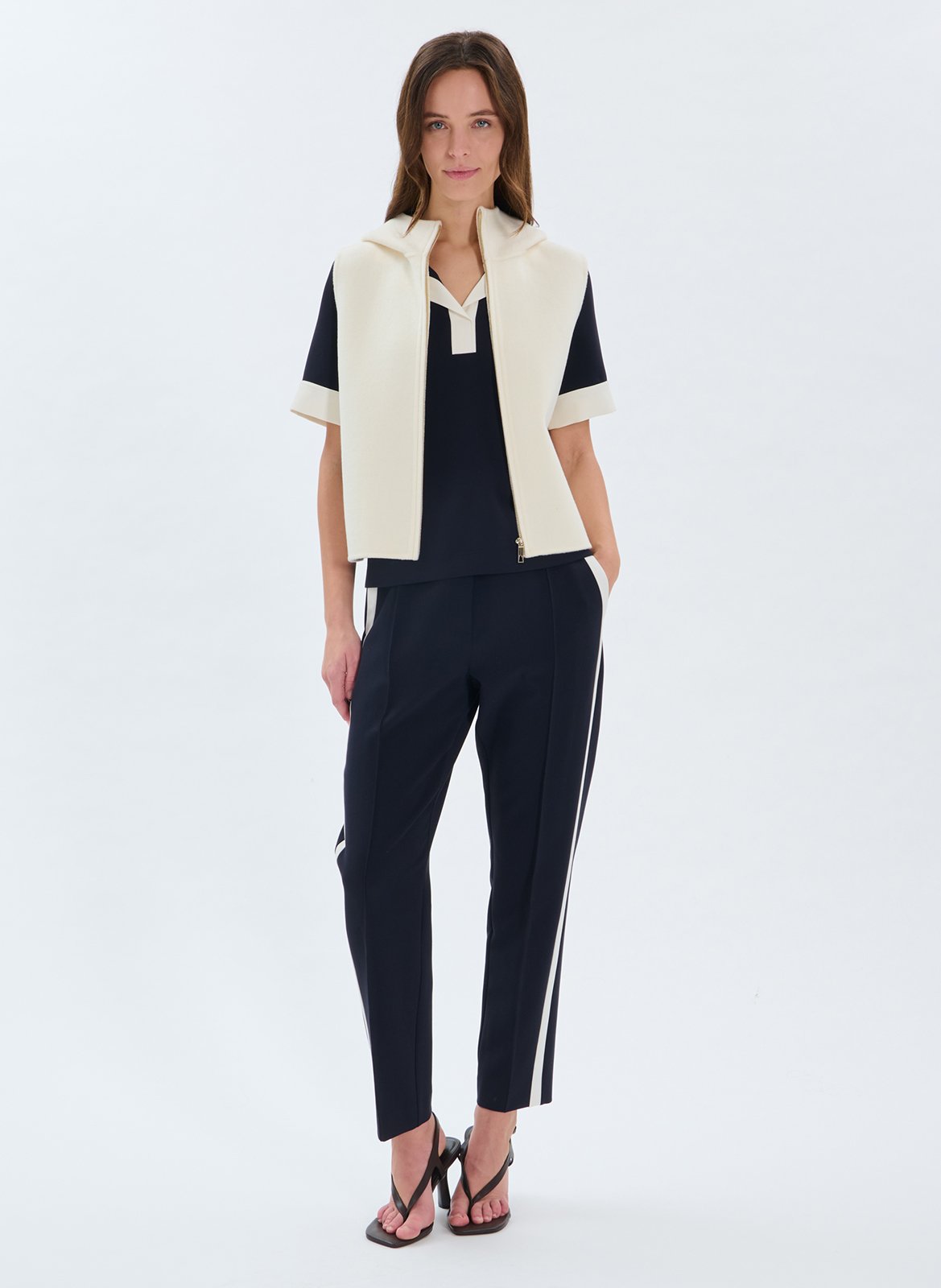 Ärmellose Strickweste mit Kapuze aus Wollmischung ZAPA Weiss