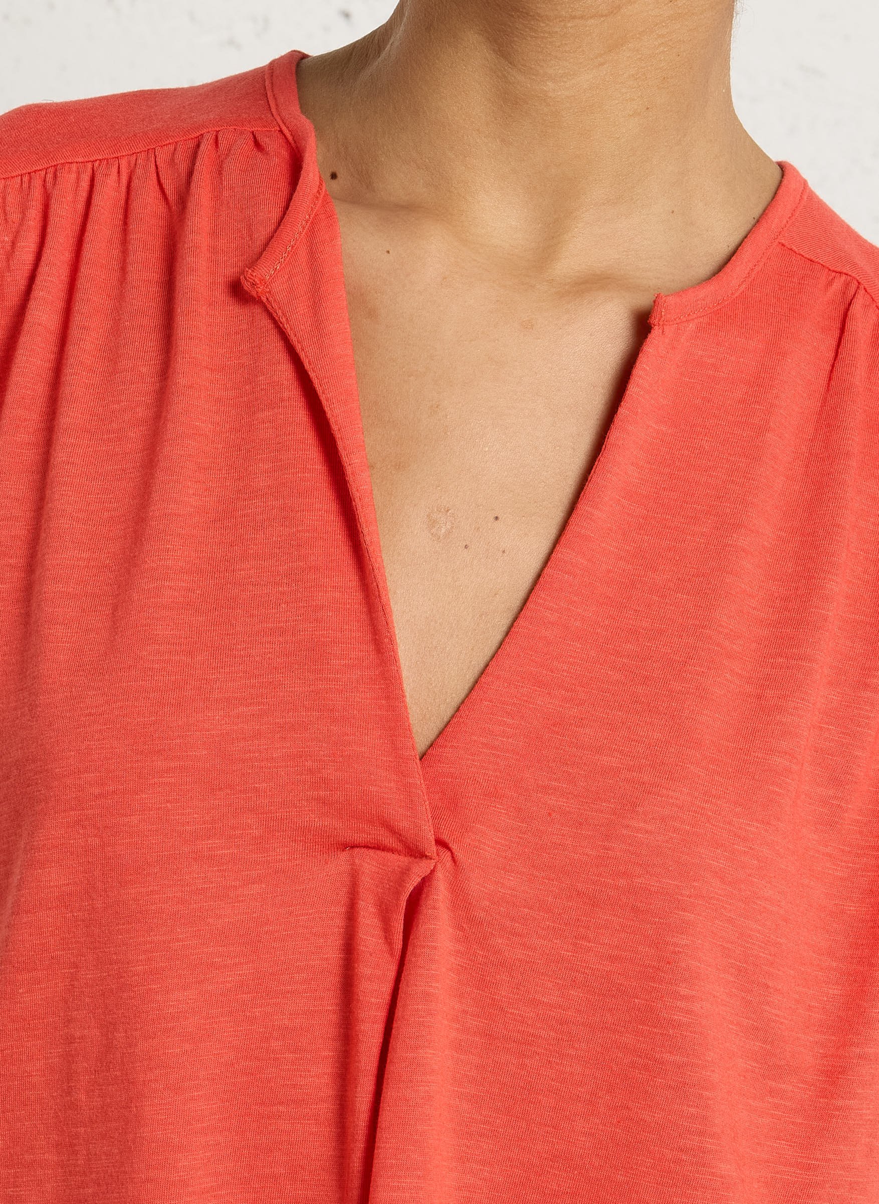 Tee-shirt ample col V en coton mélangé SUD EXPRESS Rouge