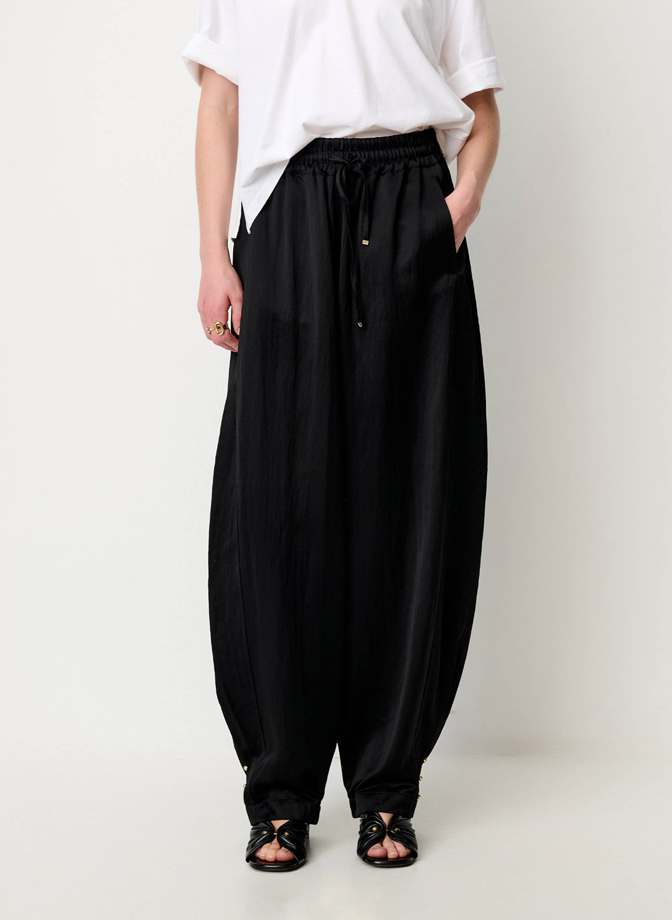 Pantalon rond élastiqué uni SESSUN Noir