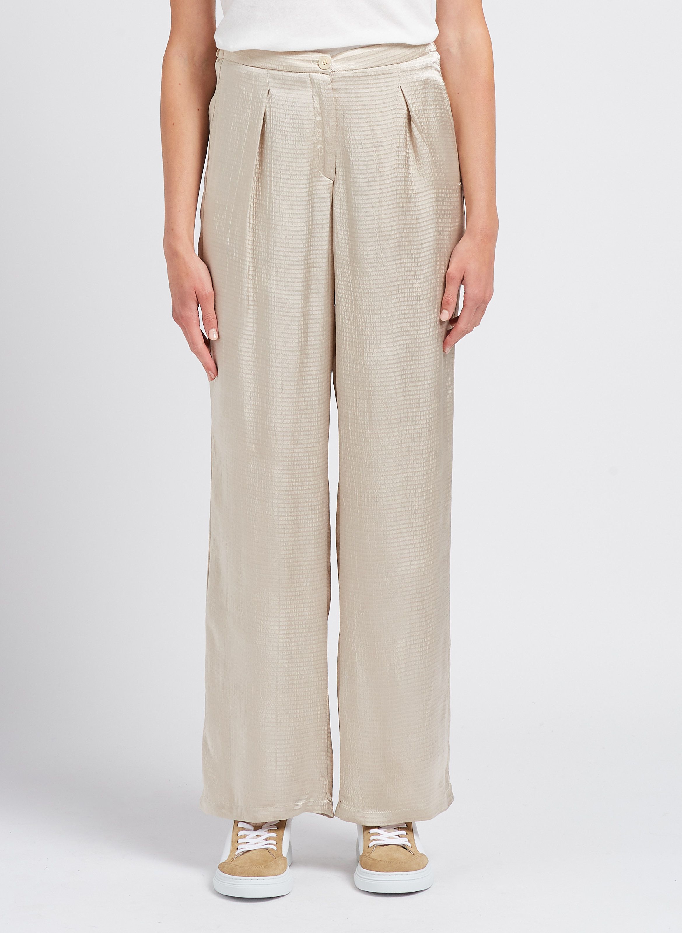 Trousers beige Women | Place des Tendances