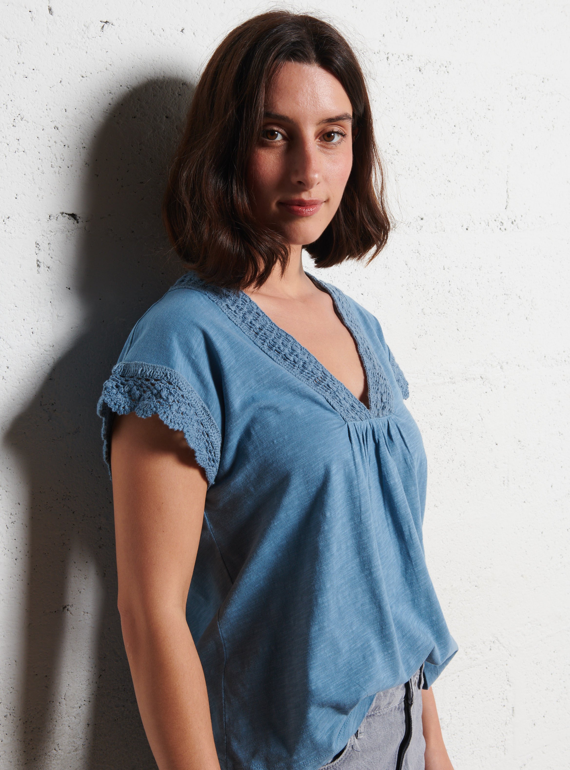 Plain straight T-shirt with cotton embroideries MAISON 123 Blue