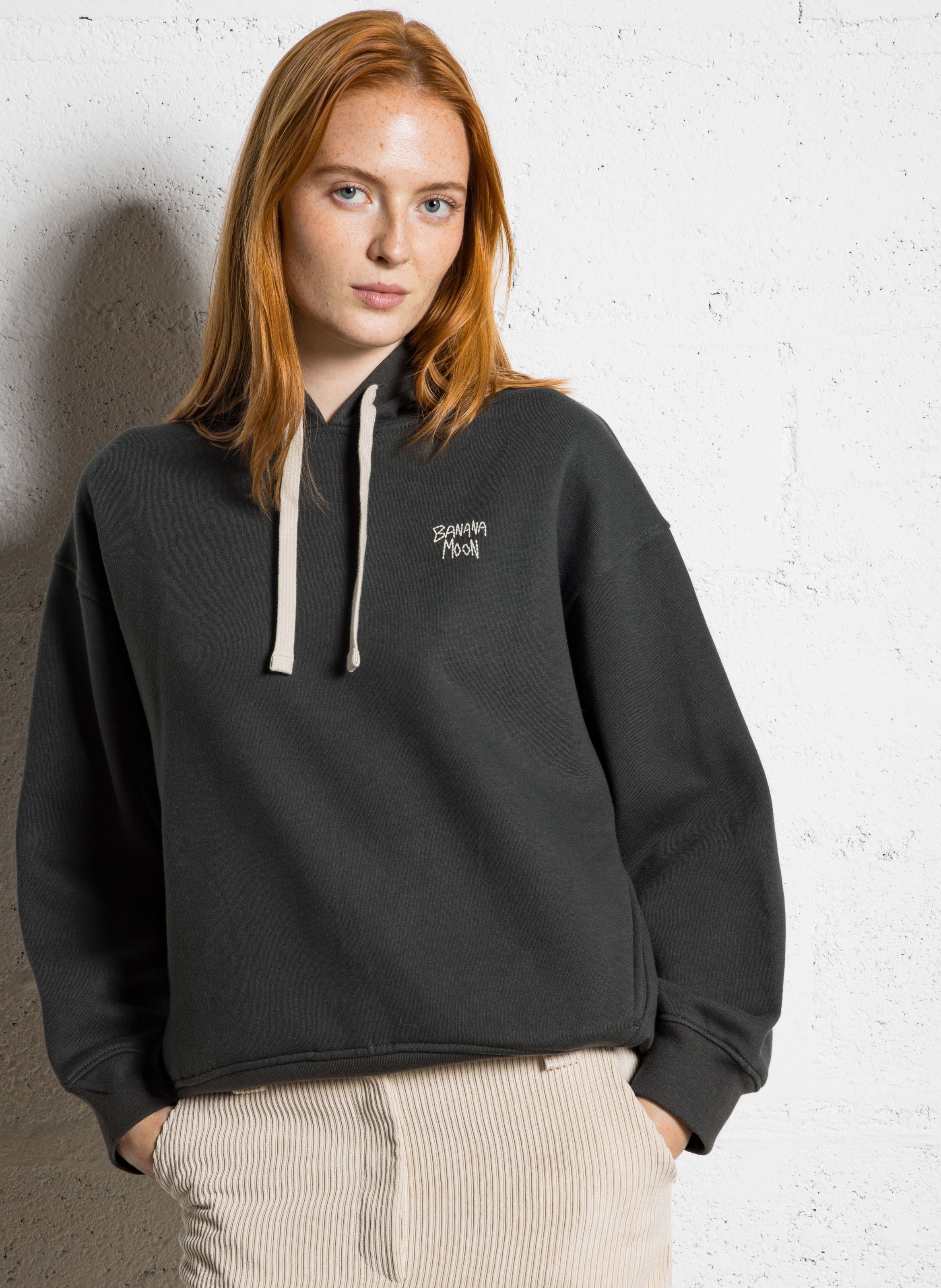 Sweat col rond en coton mélangé BANANA MOON Noir