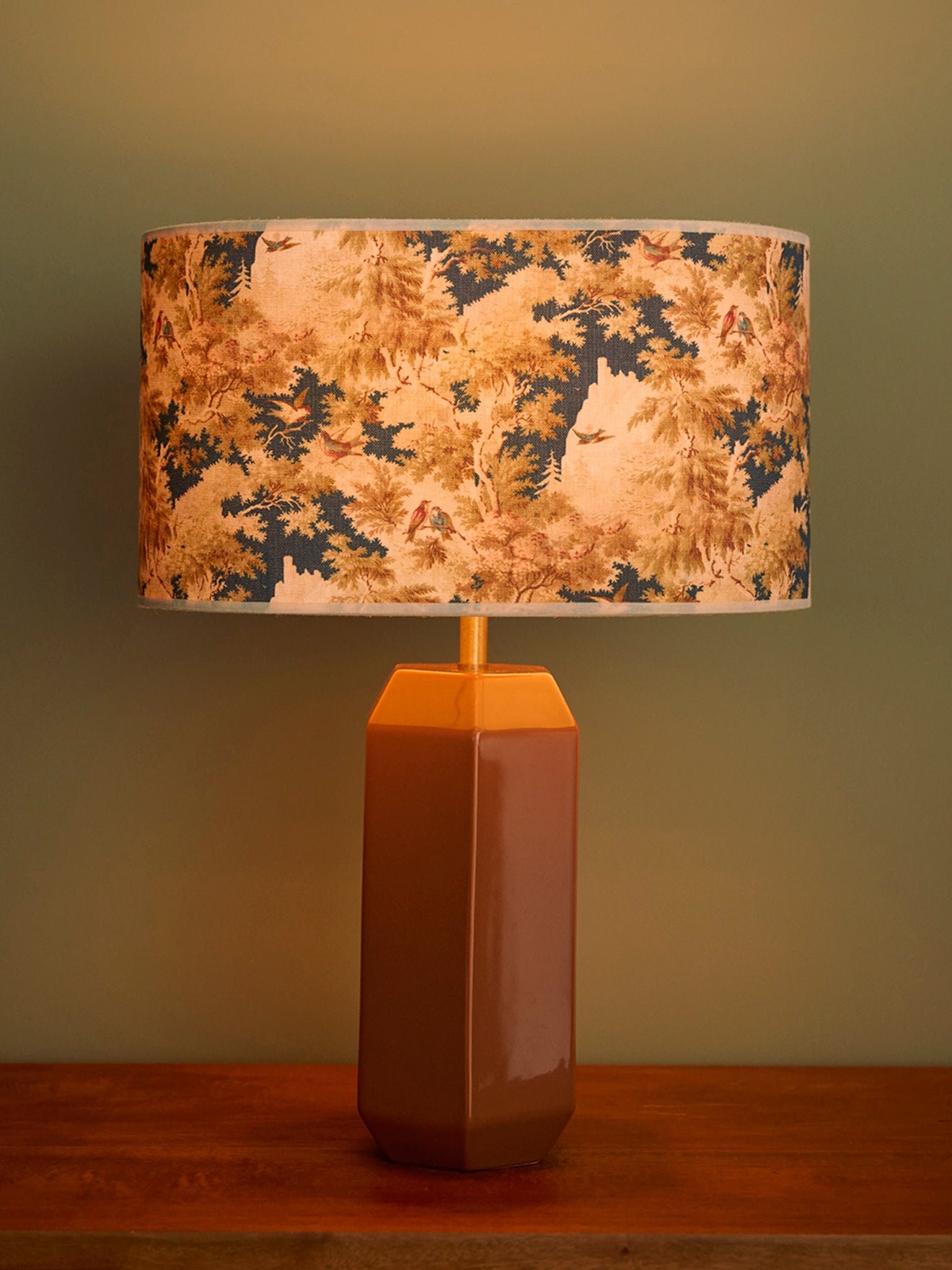 Ceramic lamp base - large victory model CYRILLUS Brown