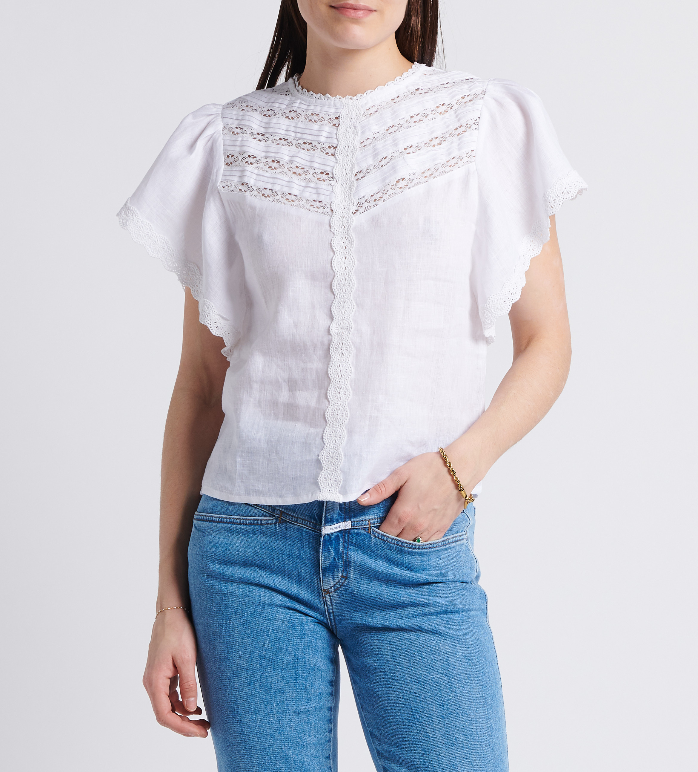 Linen blouse with lace round neck THE NEW SOCIETY White
