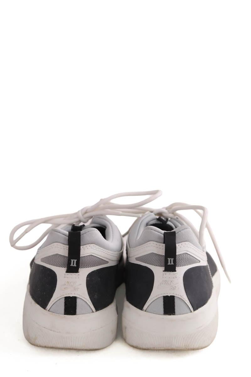 Low-top sneakers NIKE - Seconde Main Grey