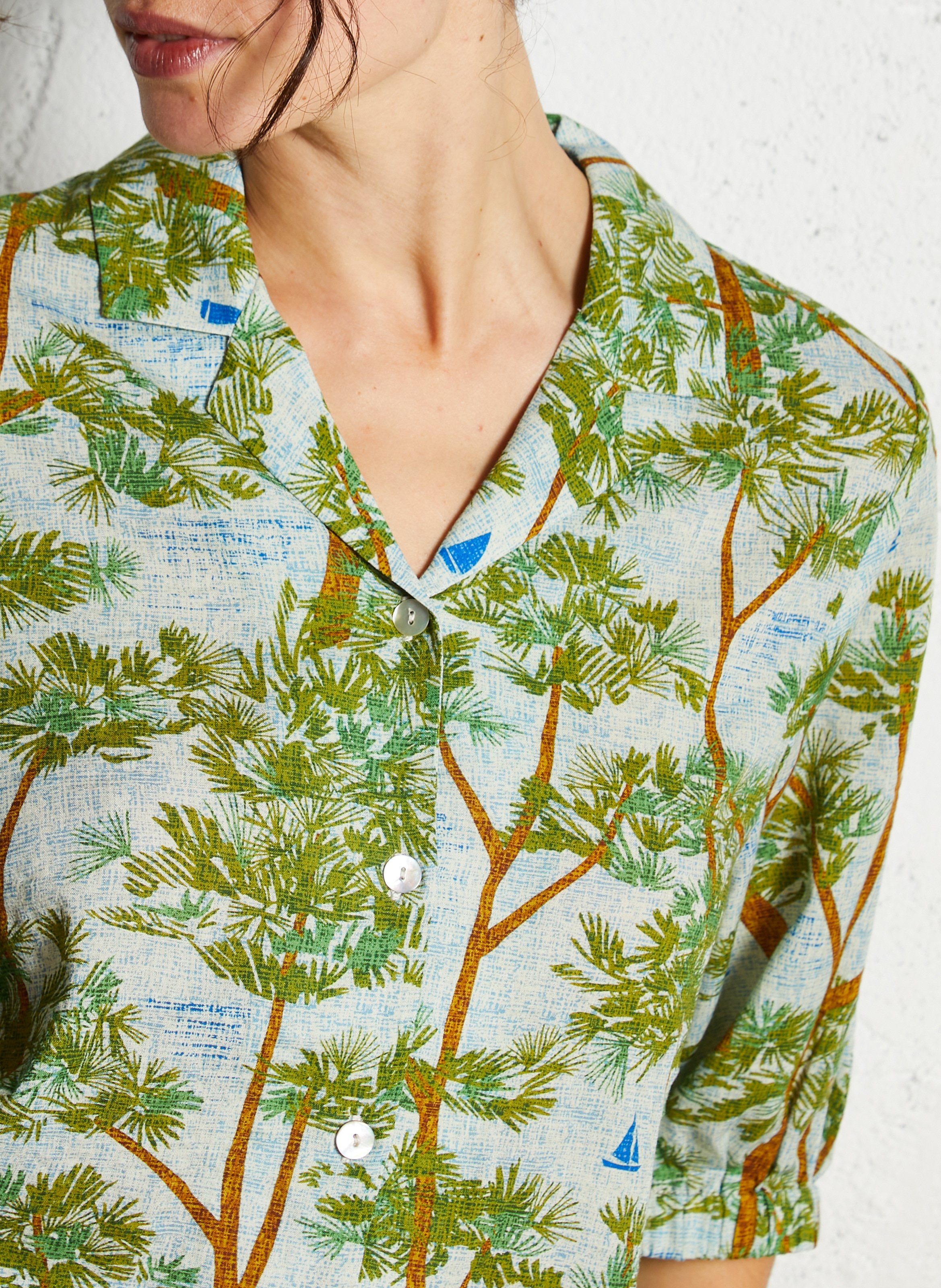 Blouse met klassieke kraag en print NICE THINGS Beige