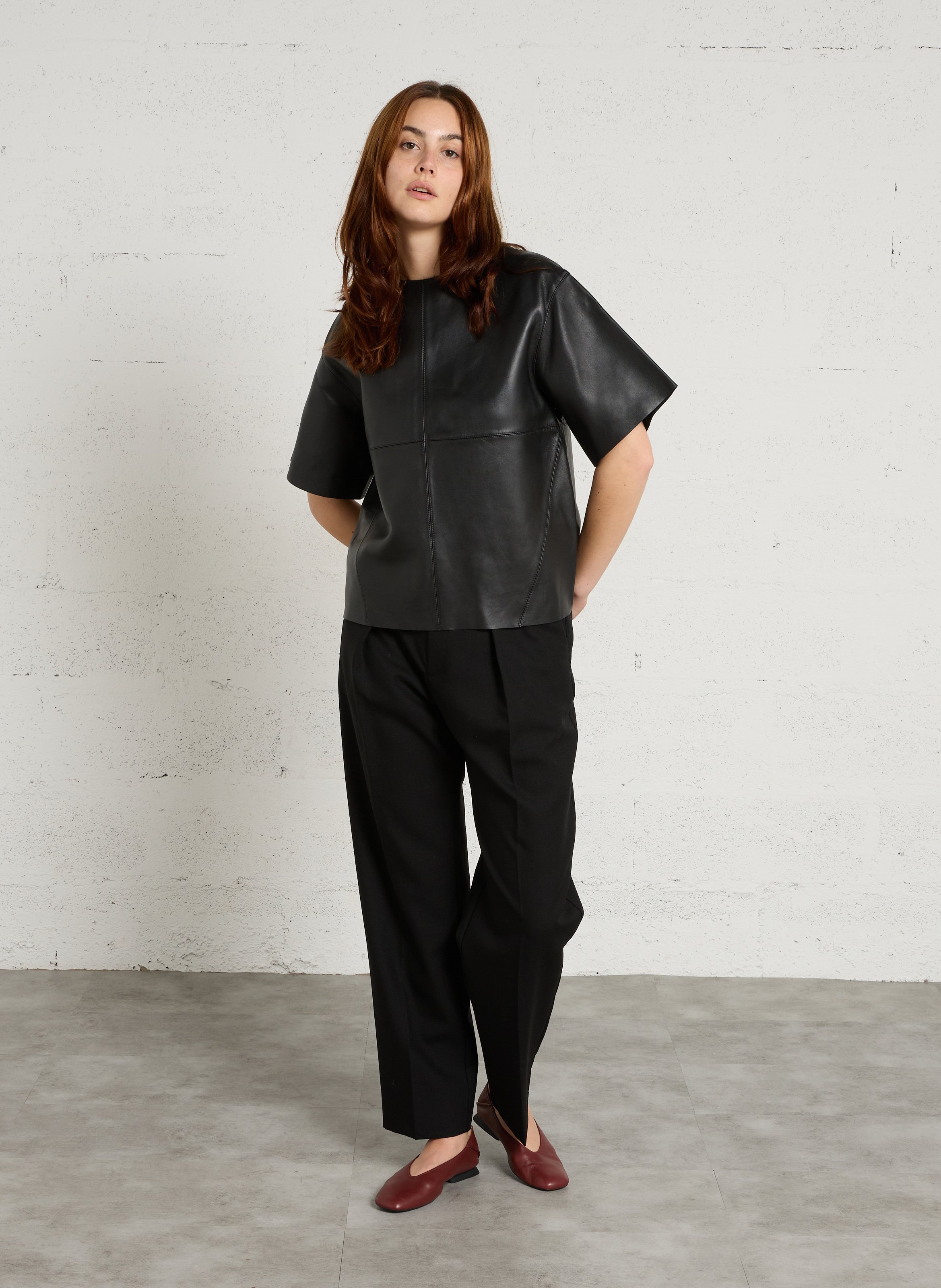 Bundfaltenhose aus Wolle SOEUR Schwarz