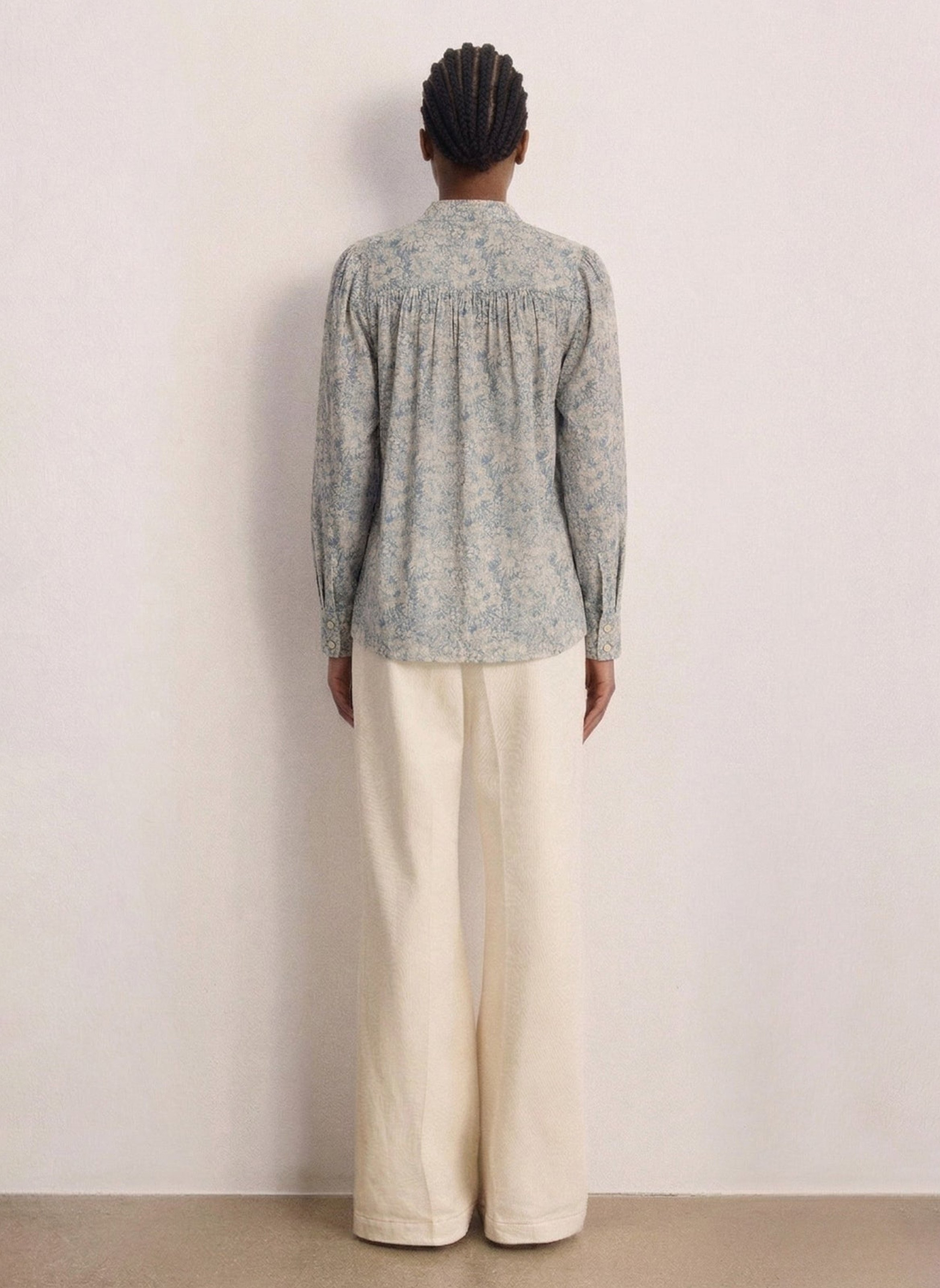 Gerade geschnittene Bluse mit Rundhalsausschnitt und Print PABLO Blau