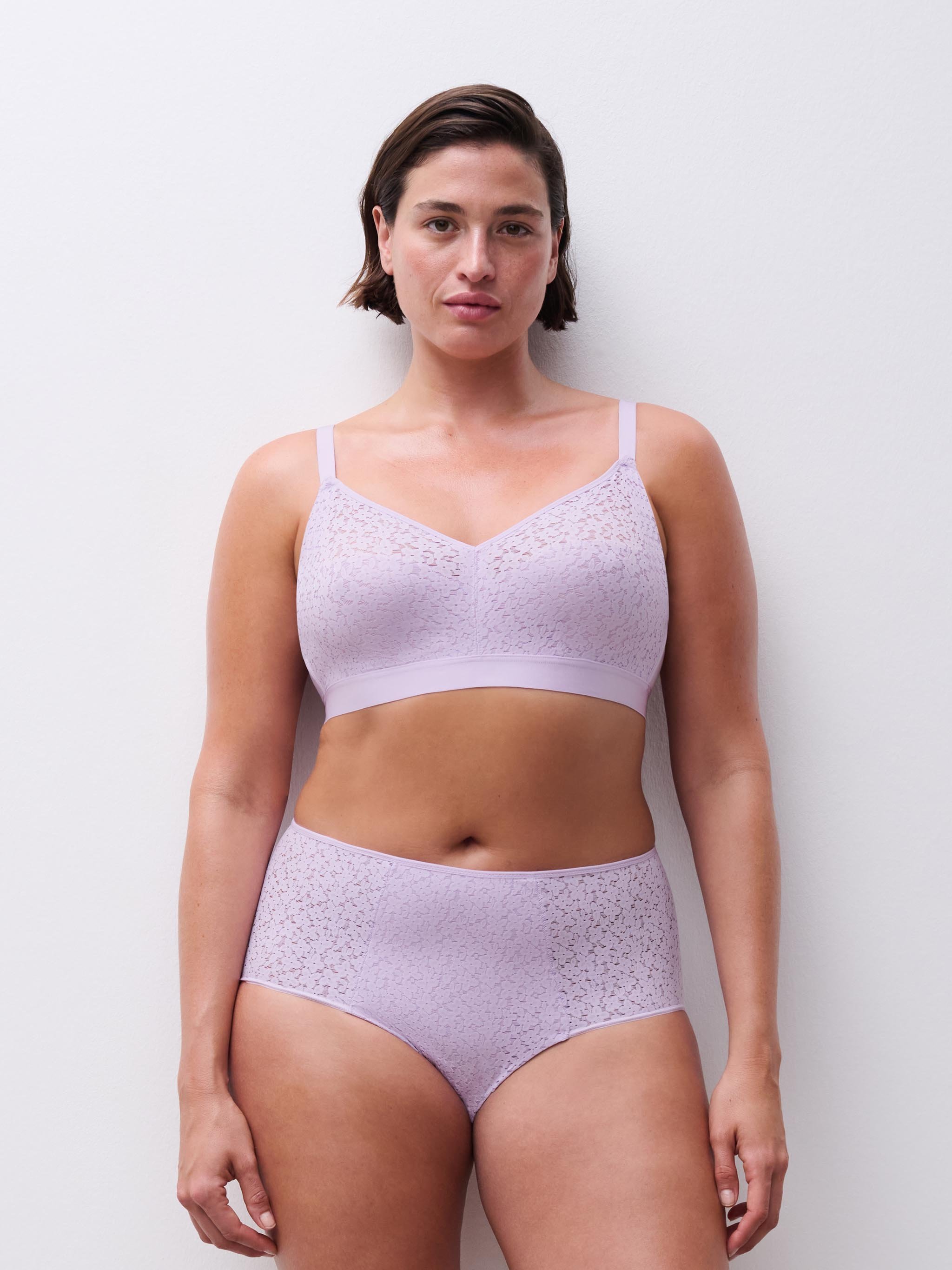 High-waisted lace panties CHANTELLE Purple