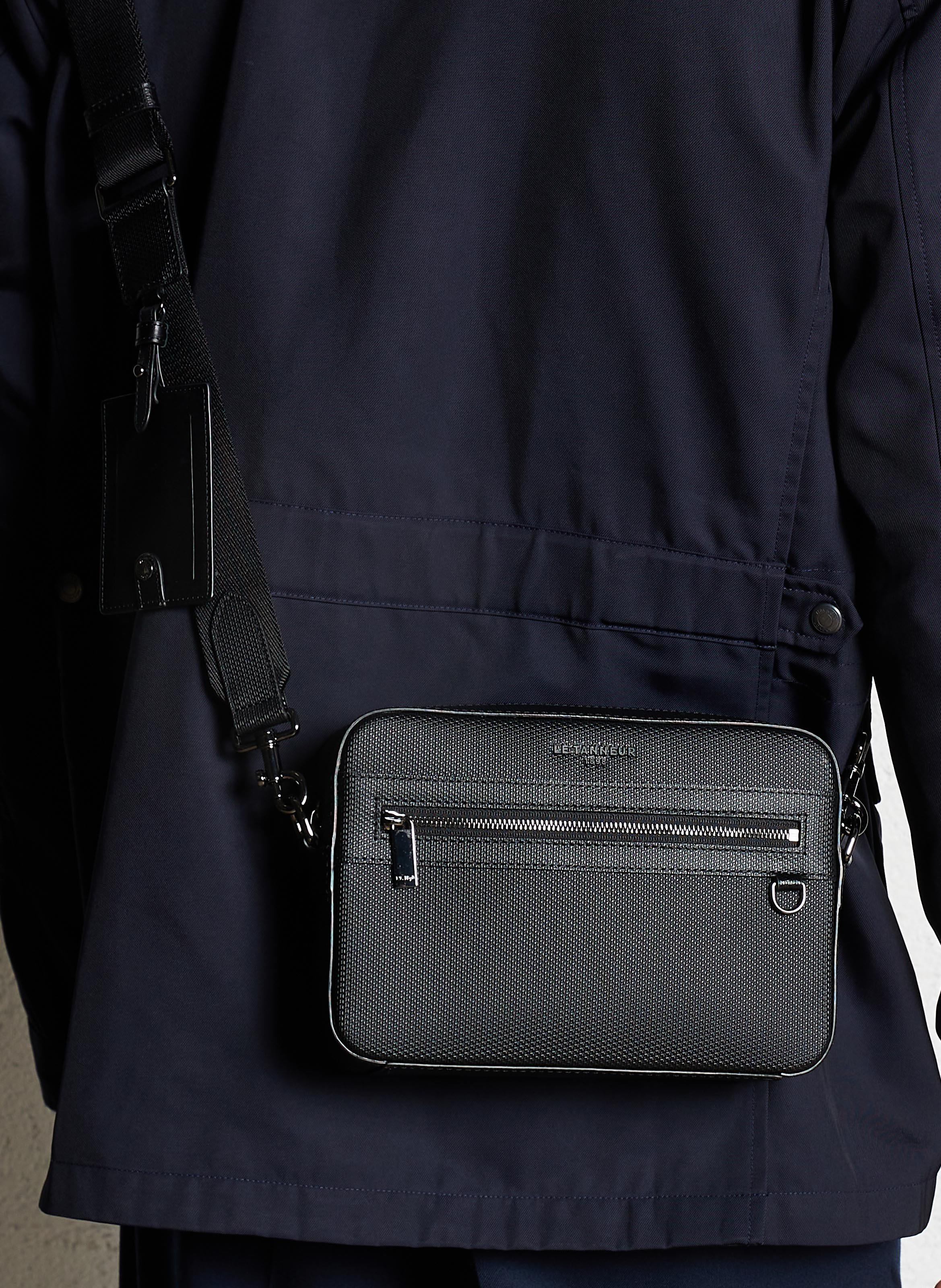 Kleine, leren schoudertas LE TANNEUR Zwart