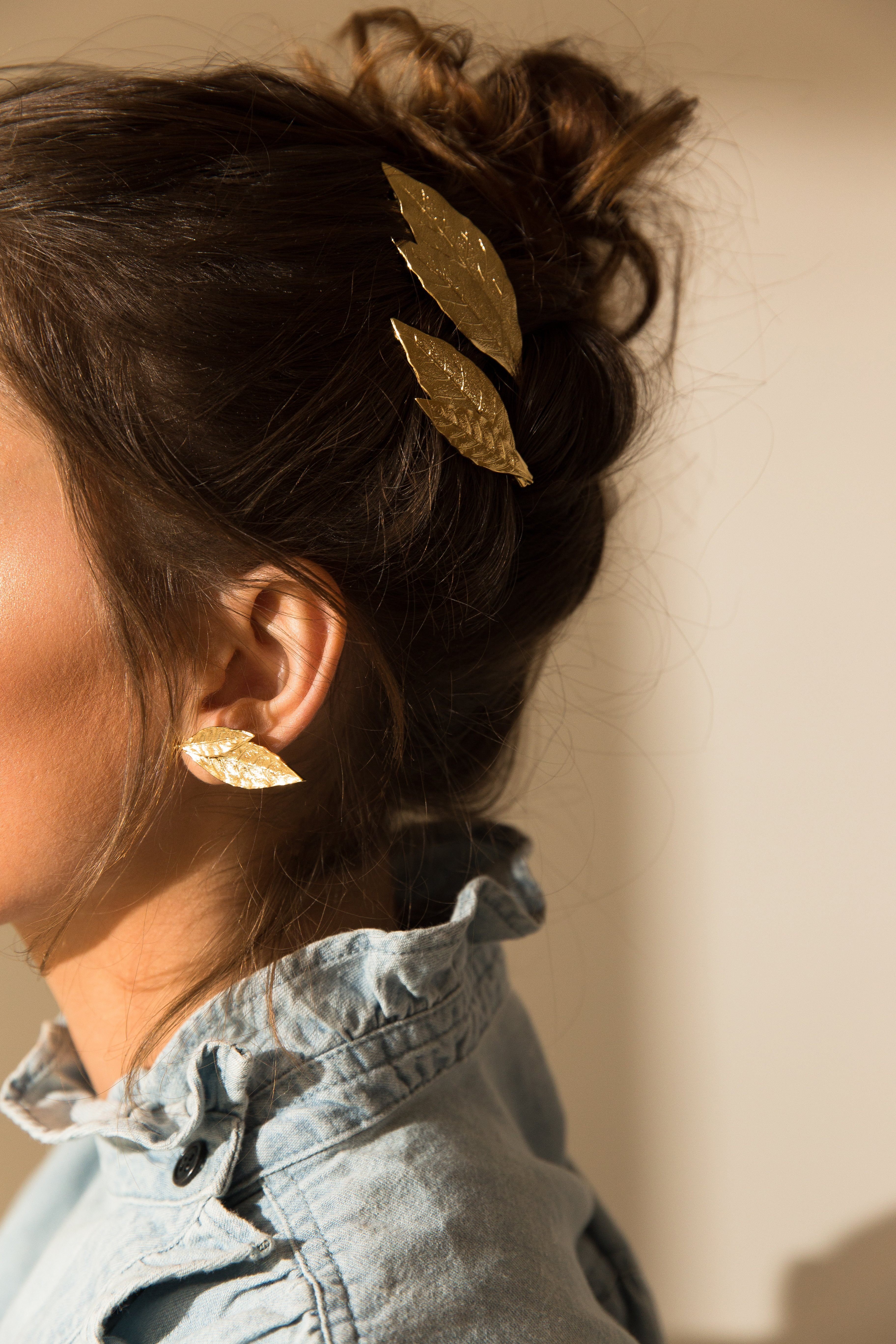 Maxi gold-plated leaf stud earrings MONSIEUR SIMONE Golden