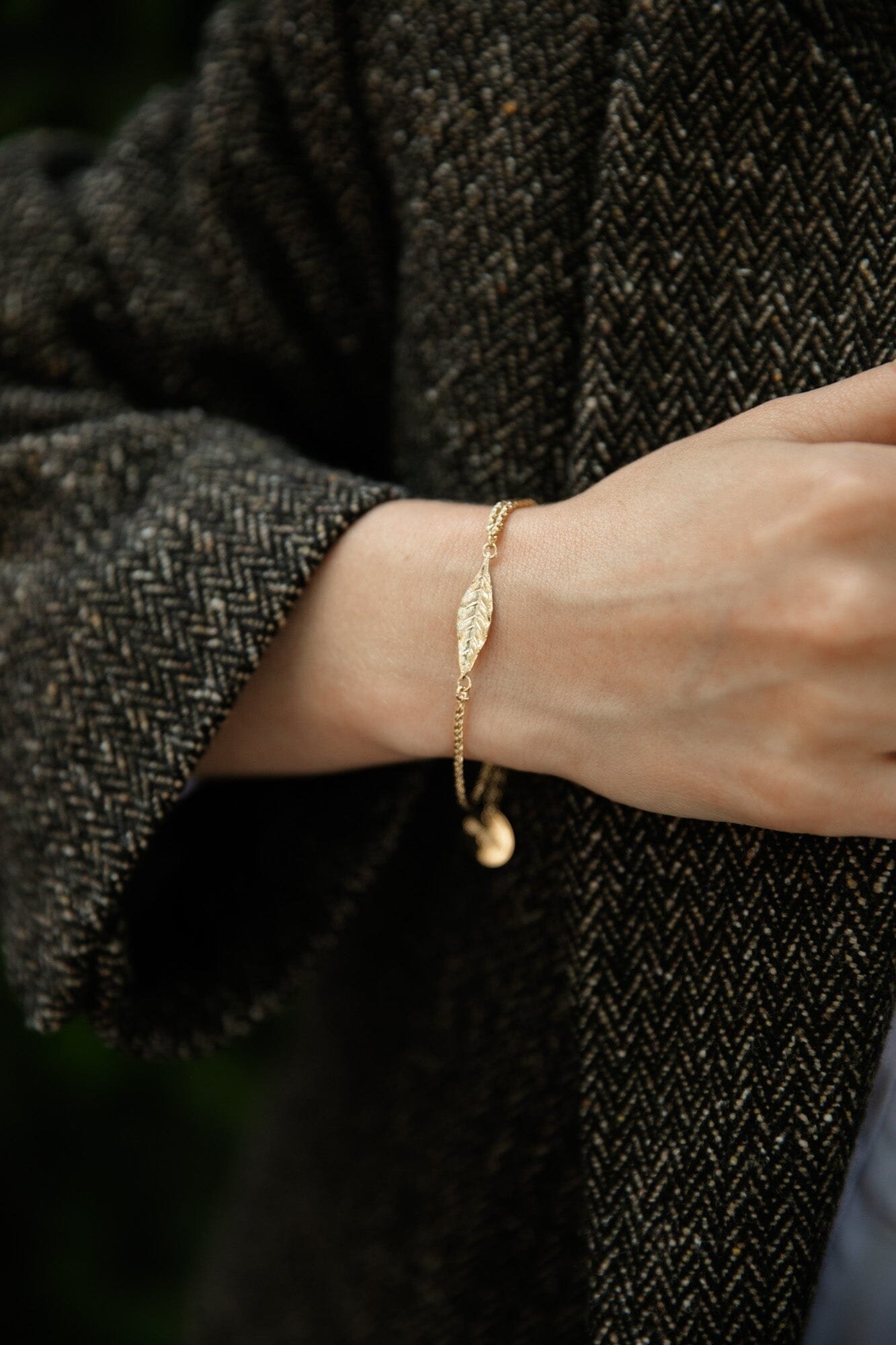 Gold-plated leaf bracelet Golden