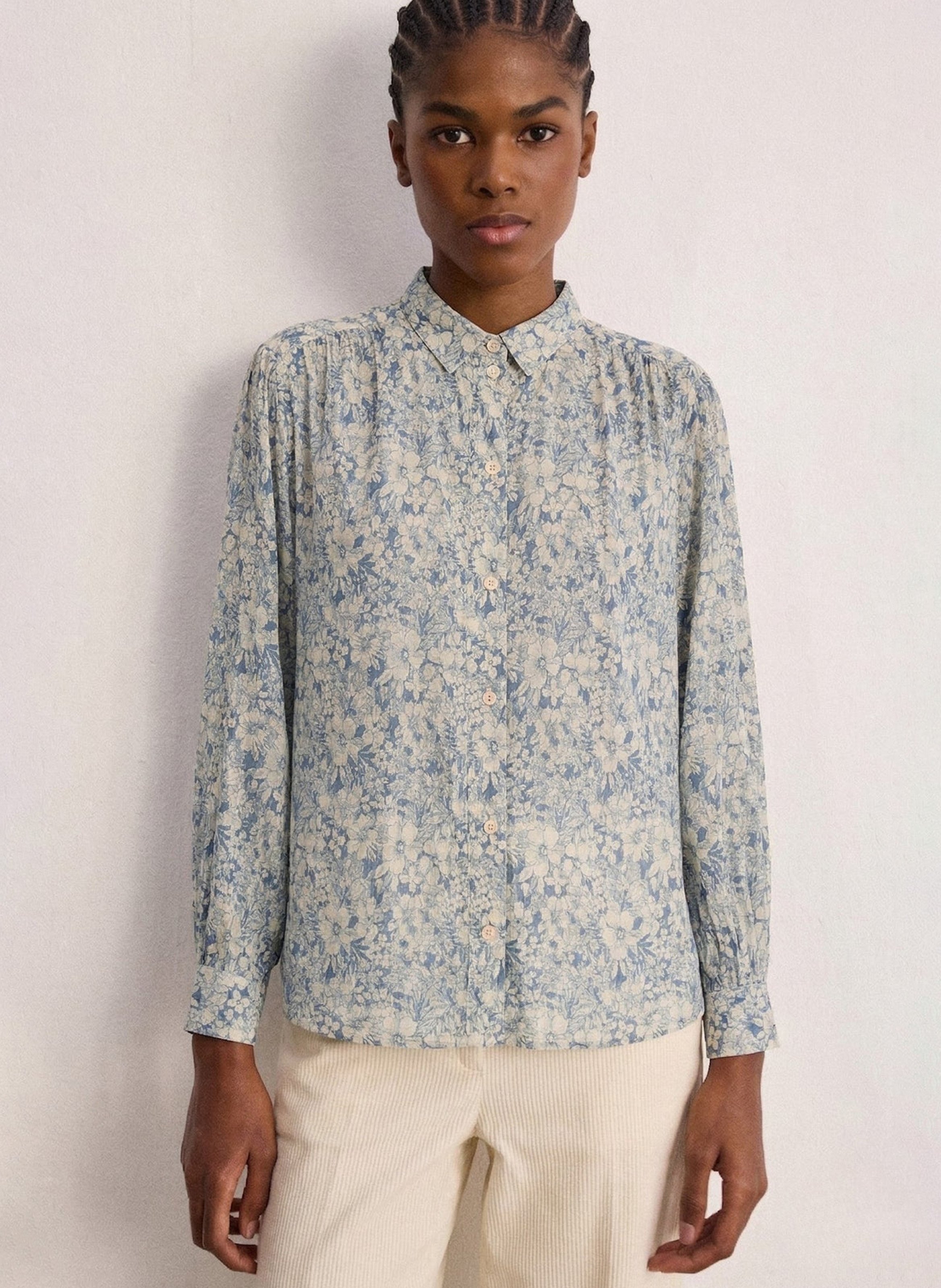 Gerade geschnittene Bluse mit Rundhalsausschnitt und Print PABLO Blau