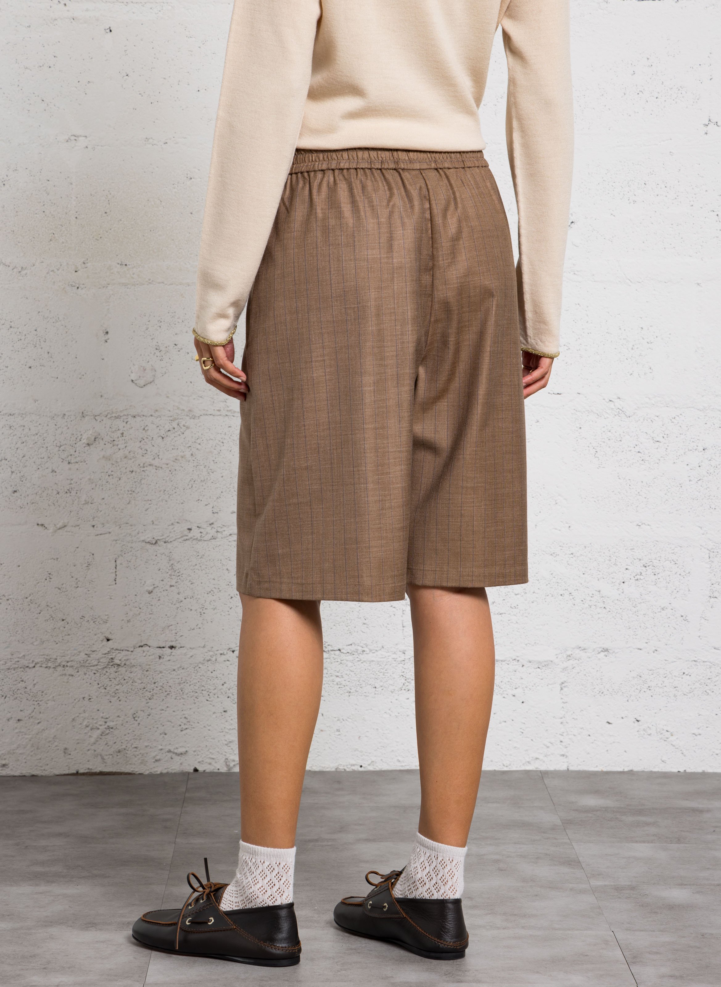 Kurze hohe Taille gestreifte Shorts STELLA NOVA Braun