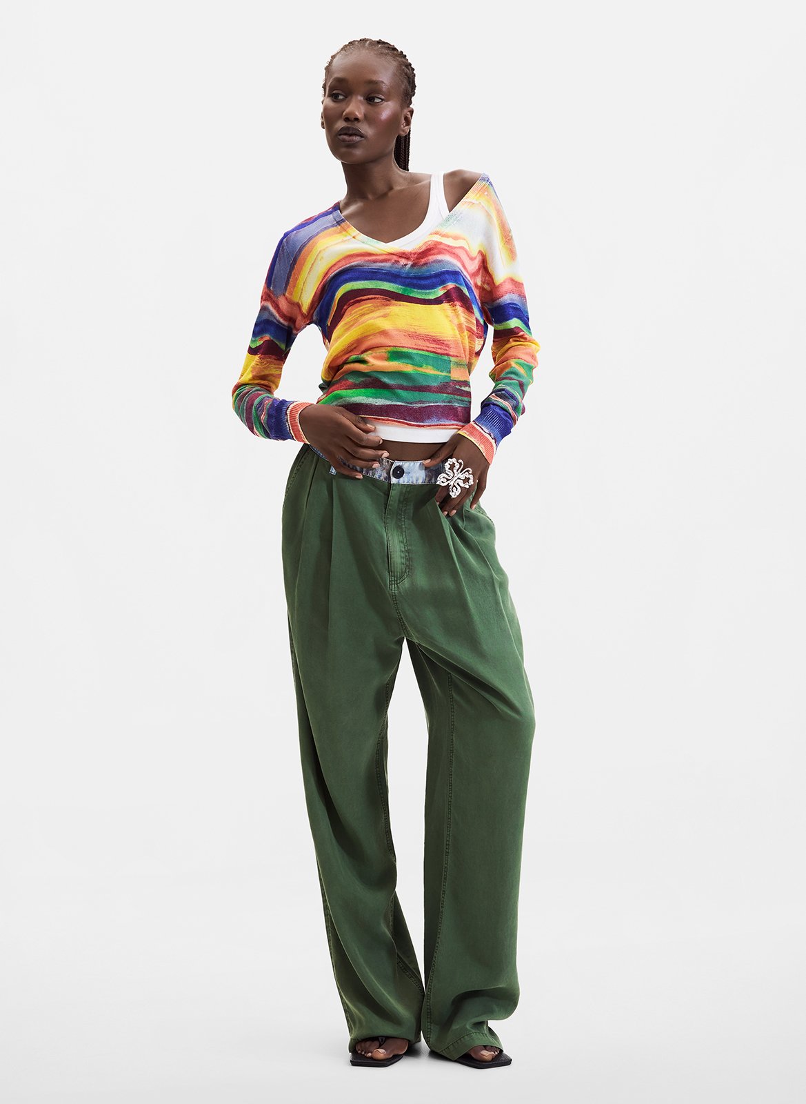 Slim fit V-neck printed sweater DESIGUAL Yellow