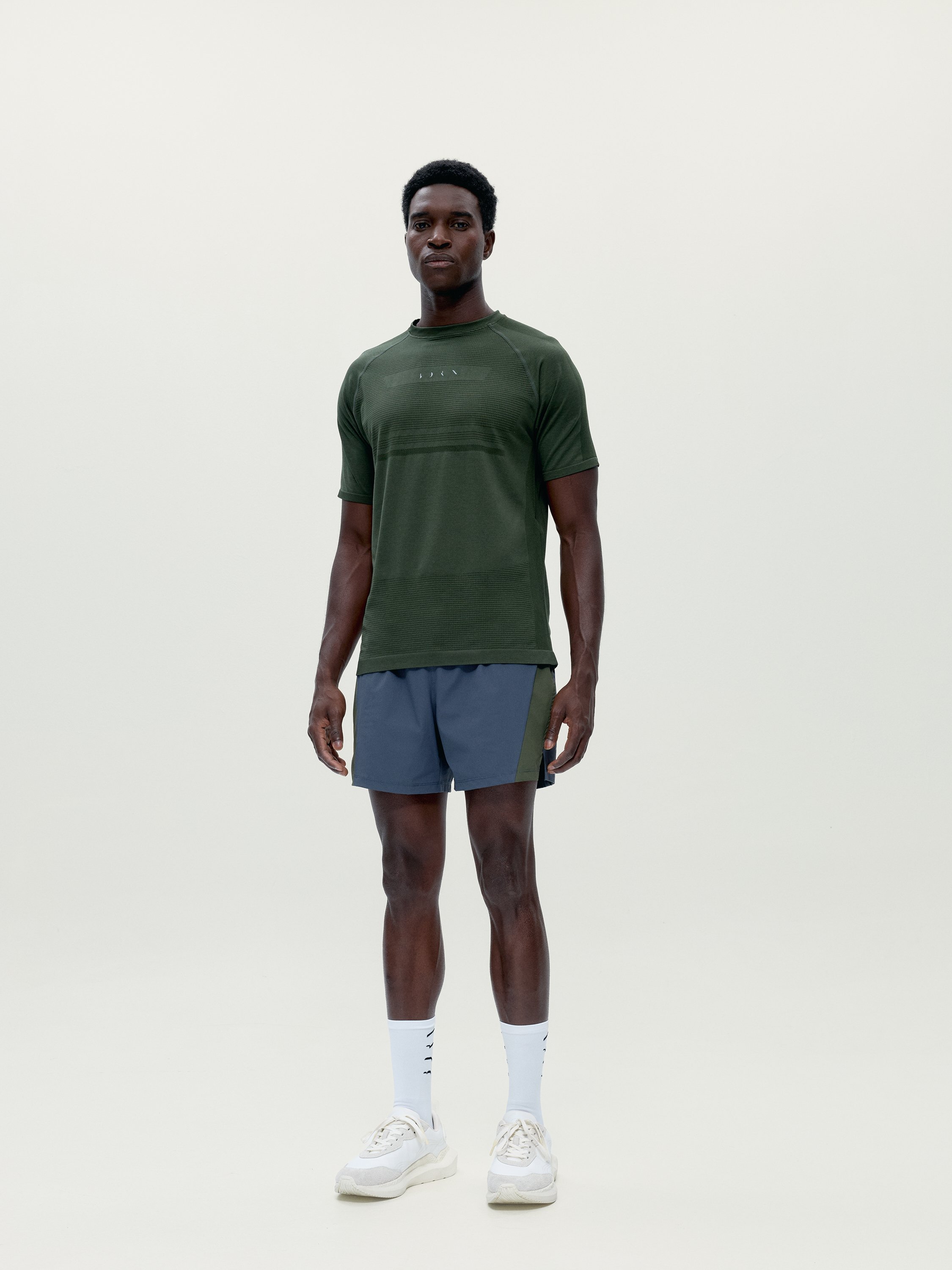 Men's sports T-shirt with short sleeves and reflective details BORN Green