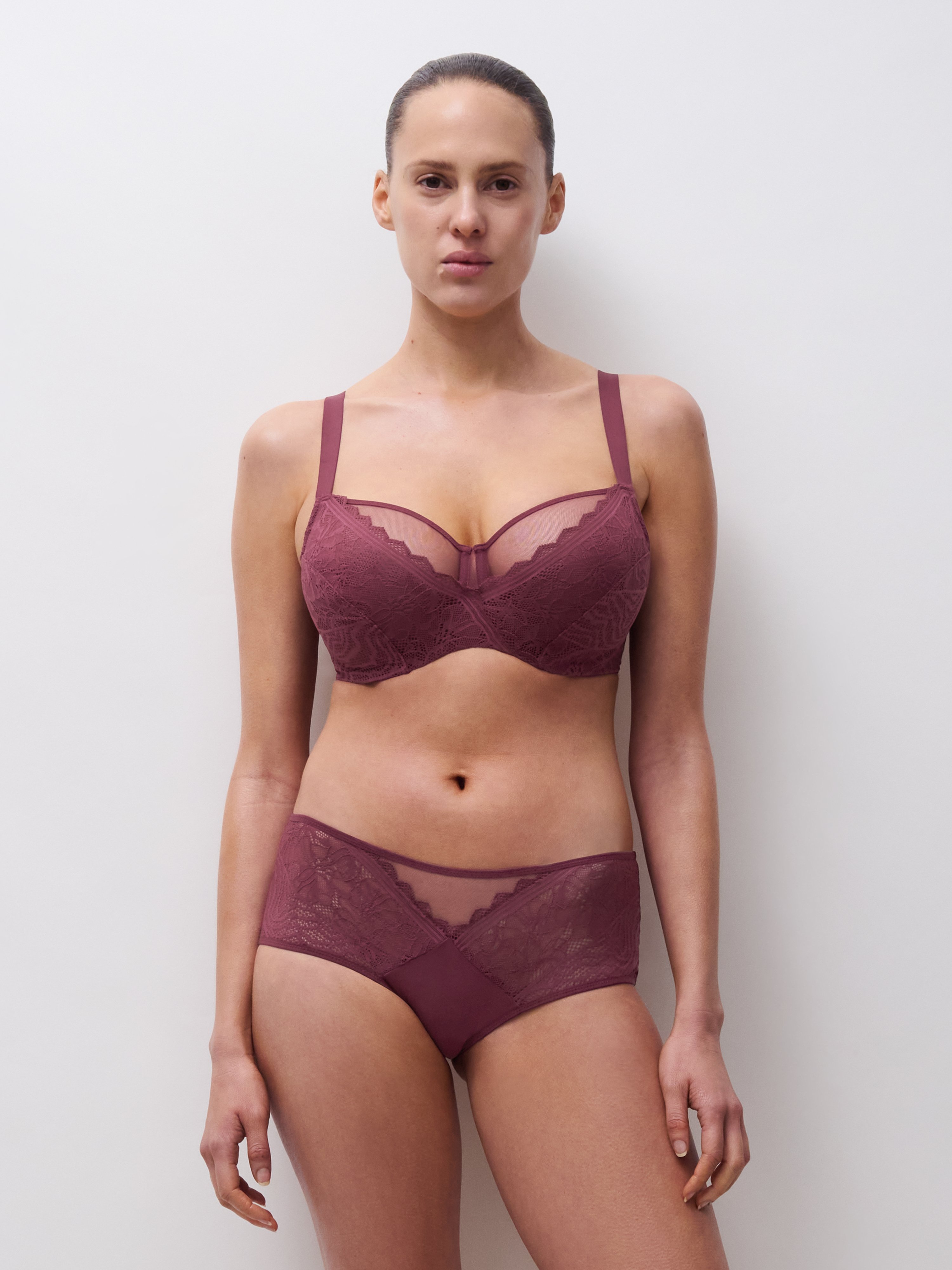 A La Belle Etoile lace shorts CHANTELLE Red