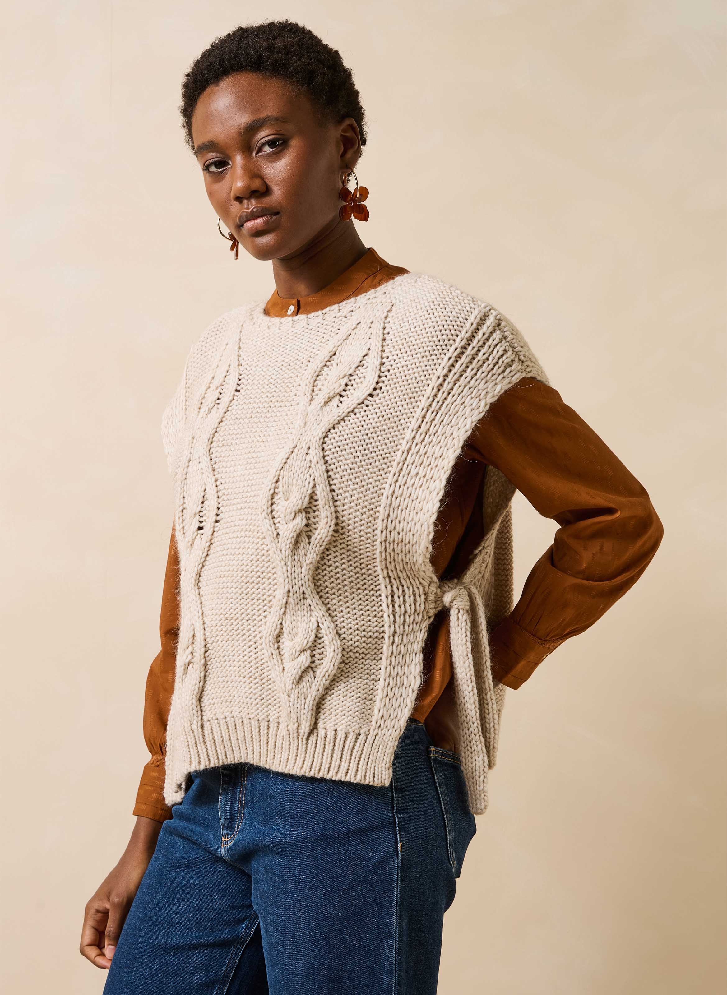 Pull sans manches ample en maille torsade LA FEE MARABOUTEE