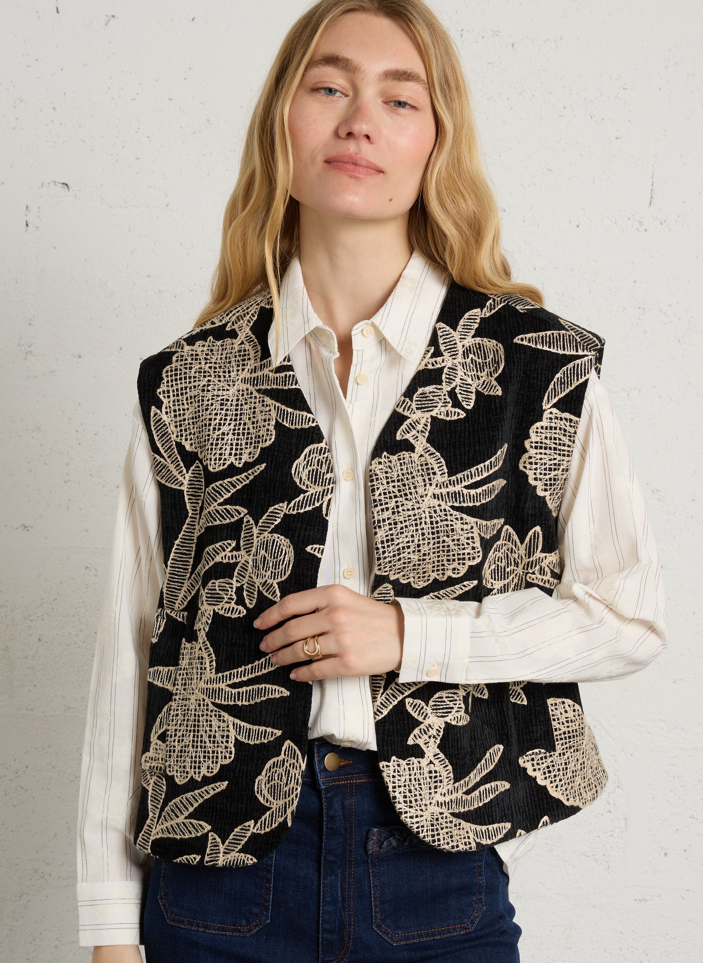 Veste sans manches ample brodée SEE U SOON Noir