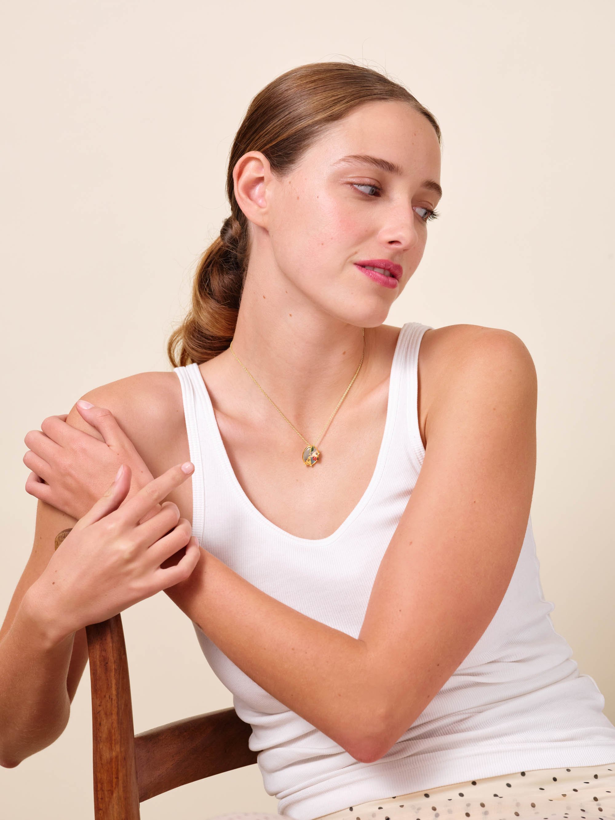 Collier pendentif tour eiffel, moineau et LES NEREIDES Multicolore